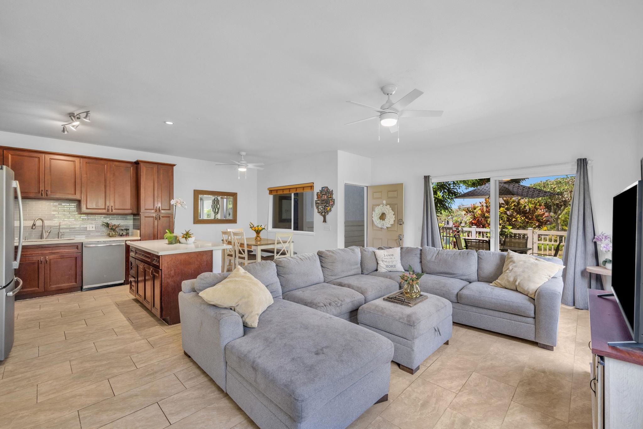 Napili Villas condo # 17-1, Lahaina, Hawaii - photo 3 of 35