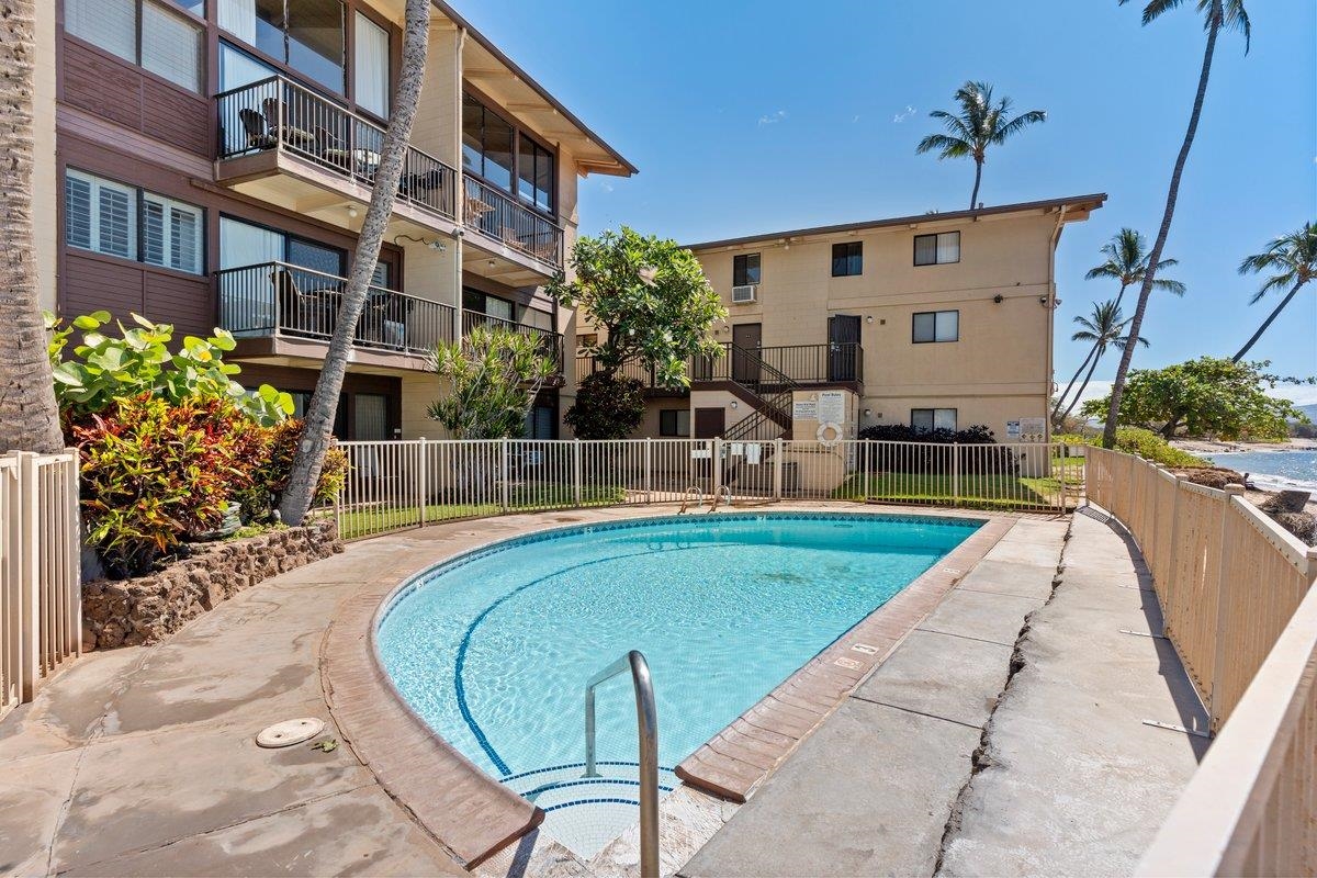 Hono Kai condo # A16, Wailuku, Hawaii - photo 14 of 15