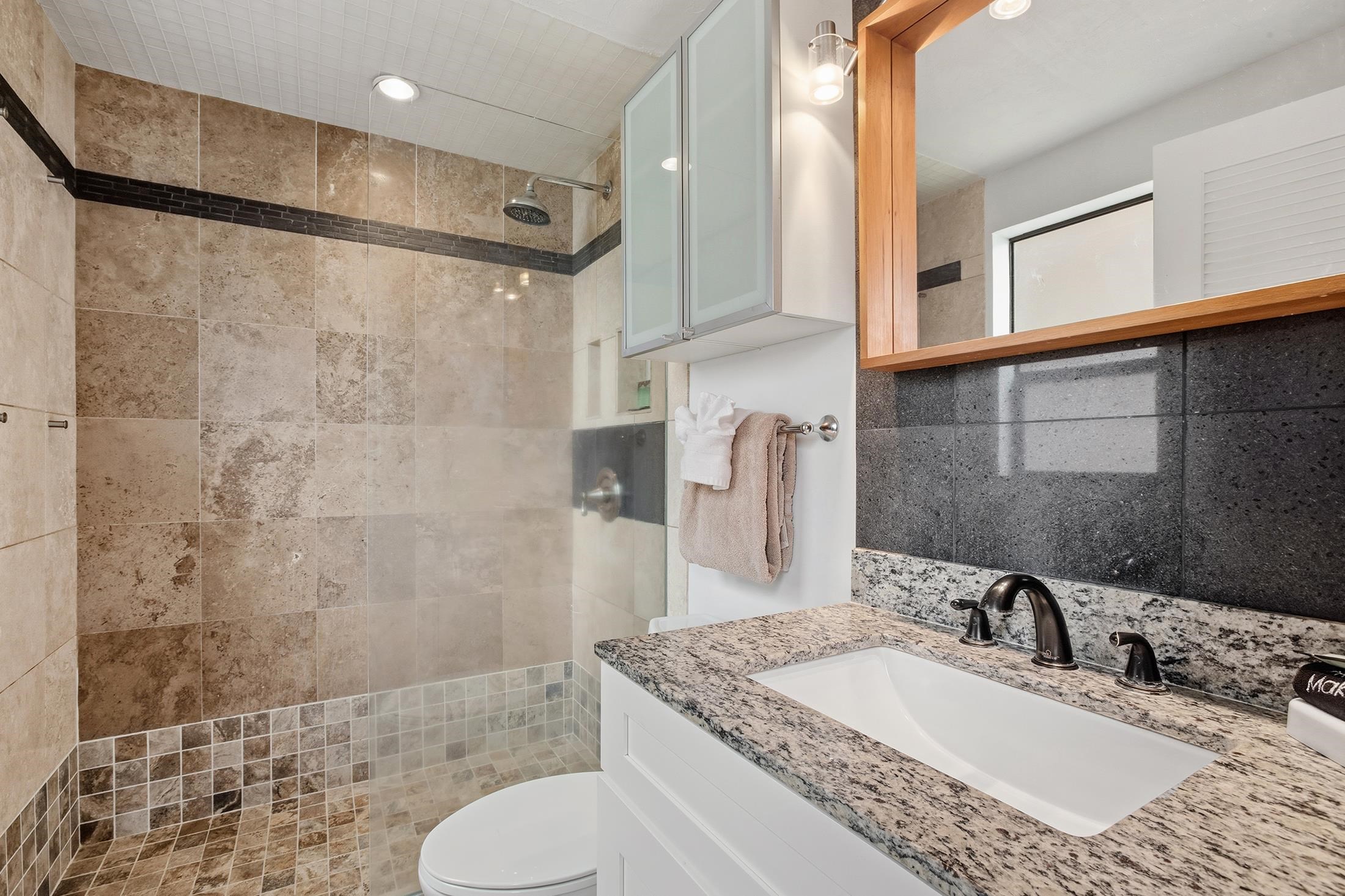 Hono Kai condo # 8B, Wailuku, Hawaii - photo 11 of 26