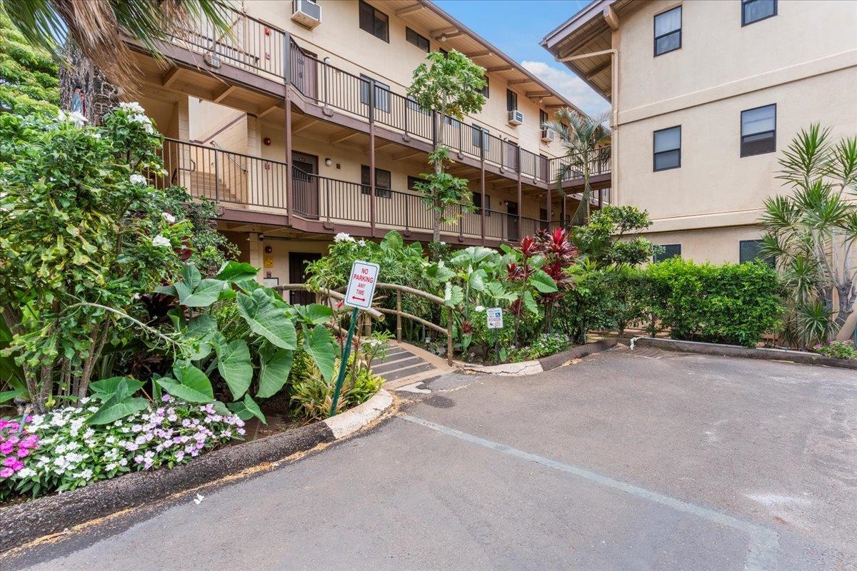 Hono Kai condo # A10, Wailuku, Hawaii - photo 39 of 46