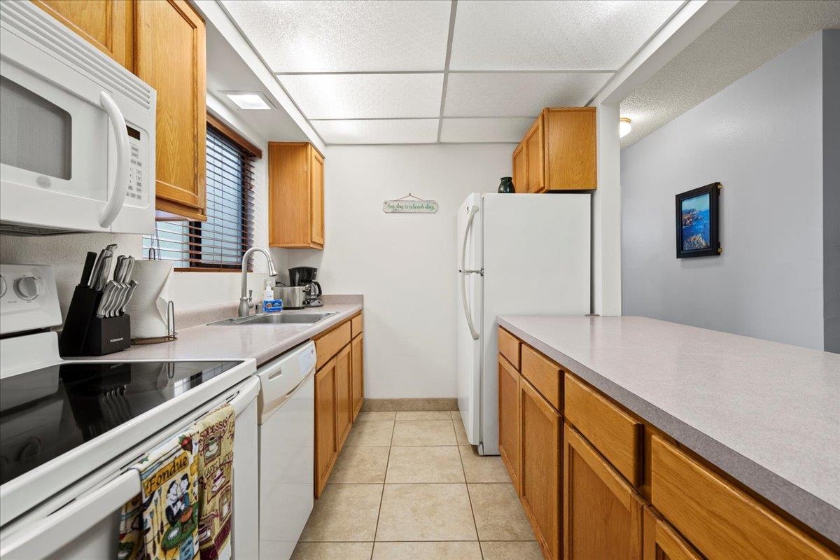 Hono Kai condo # B-15, Wailuku, Hawaii - photo 11 of 35