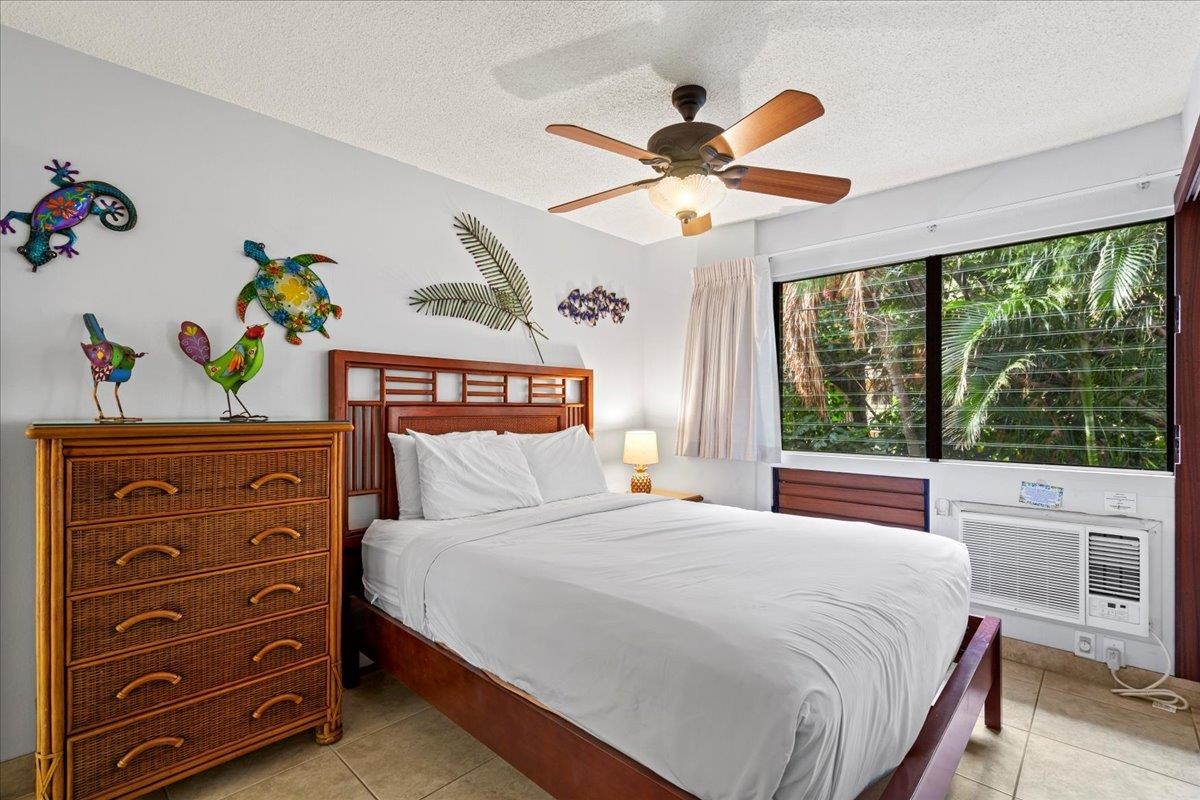 Hono Kai condo # B-15, Wailuku, Hawaii - photo 22 of 35