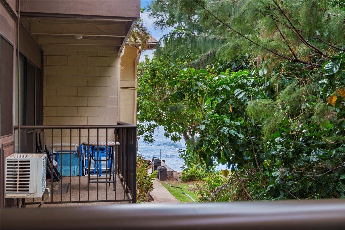 Hono Kai condo # B-15, Wailuku, Hawaii - photo 34 of 35