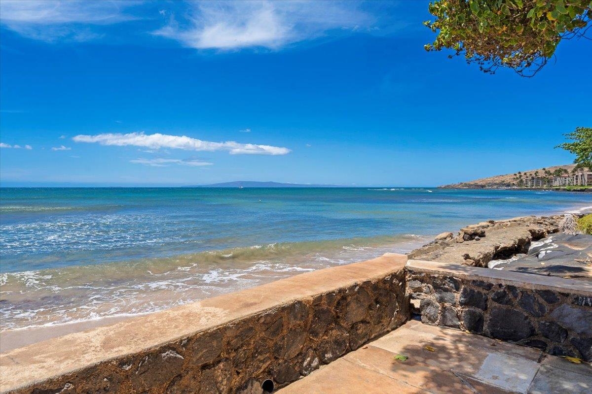 Hono Kai condo # B-17, Wailuku, Hawaii - photo 17 of 38