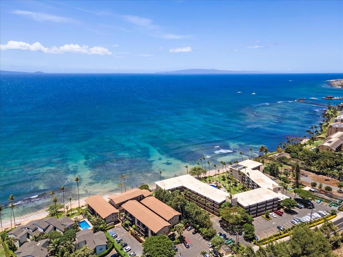 Hono Kai condo # B-17, Wailuku, Hawaii - photo 34 of 38