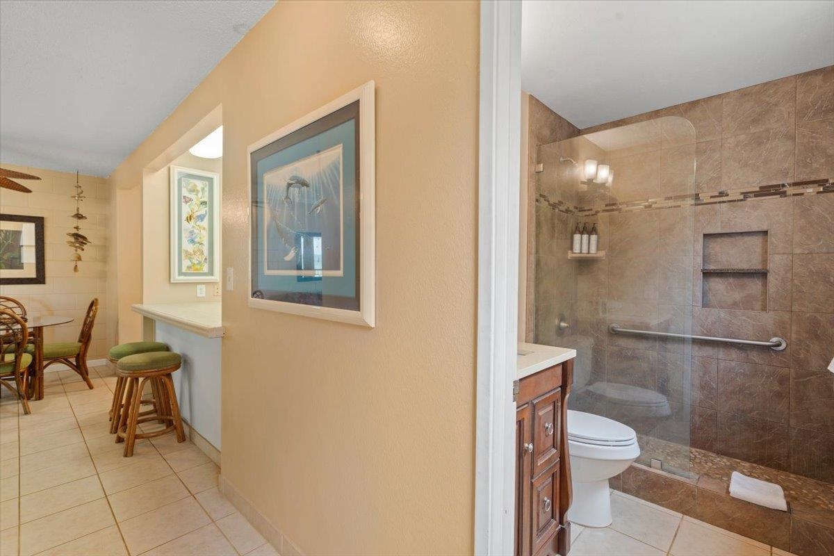 Hono Kai condo # B-17, Wailuku, Hawaii - photo 8 of 38