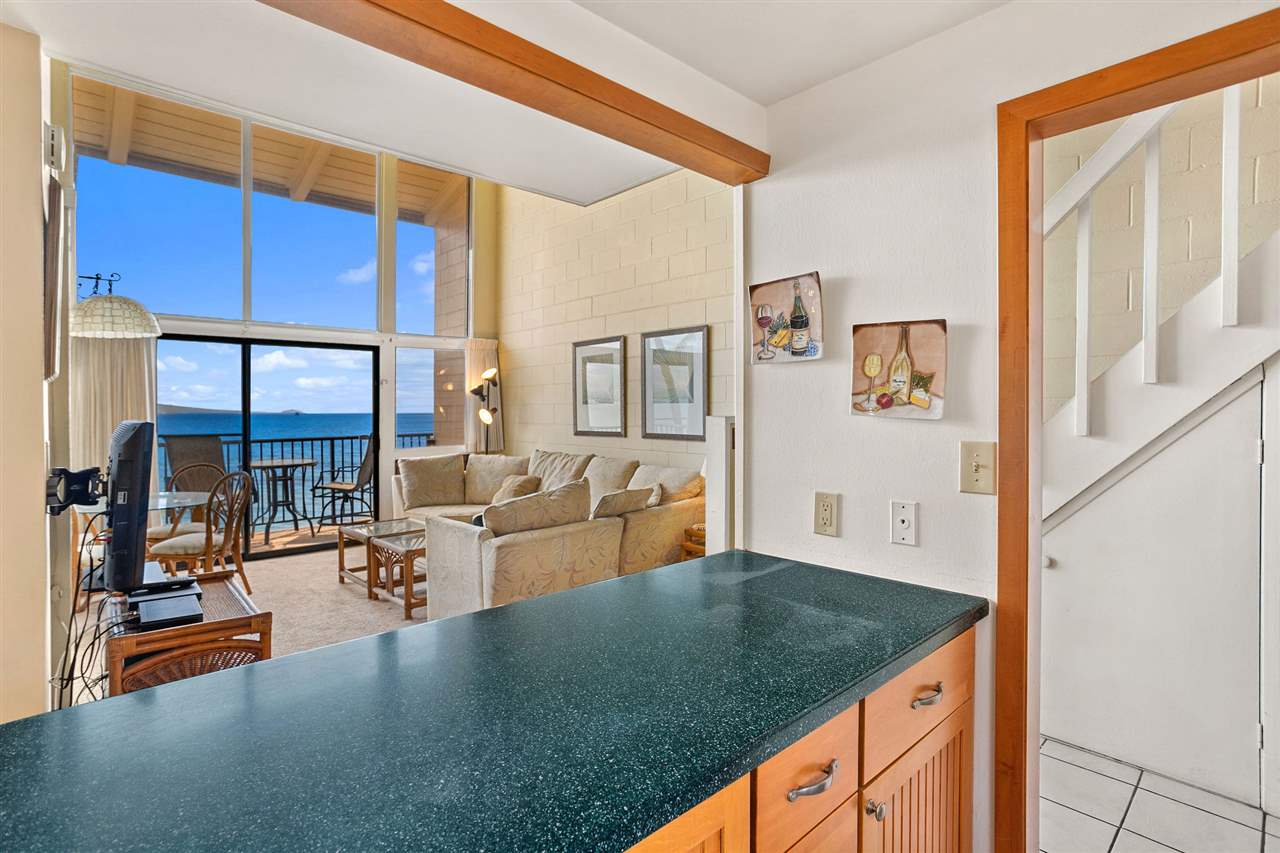 Hono Kai condo # C3, Wailuku, Hawaii - photo 8 of 30