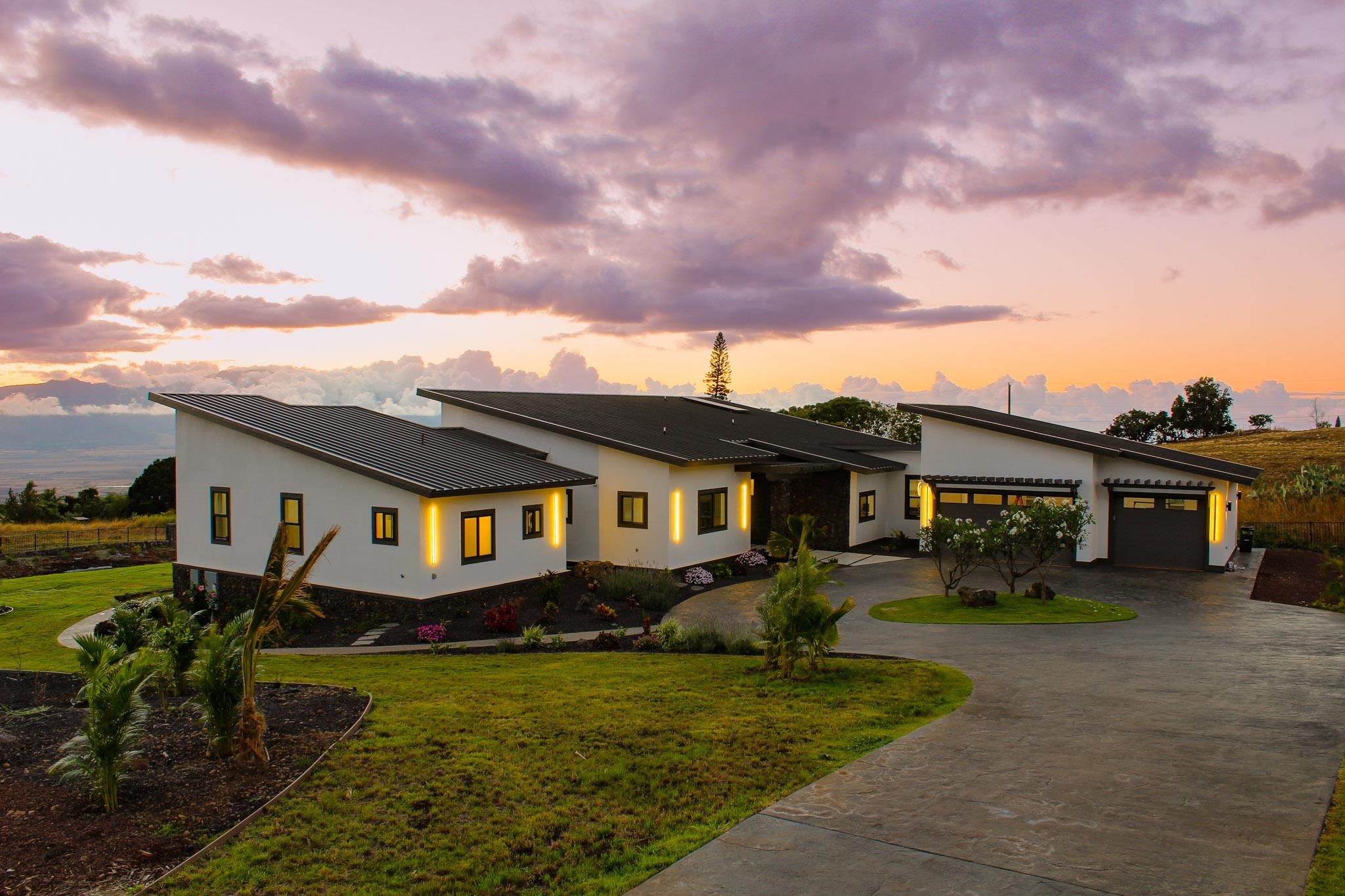 280  Huahua Pl , Kula/Ulupalakua/Kanaio home - photo 2 of 26