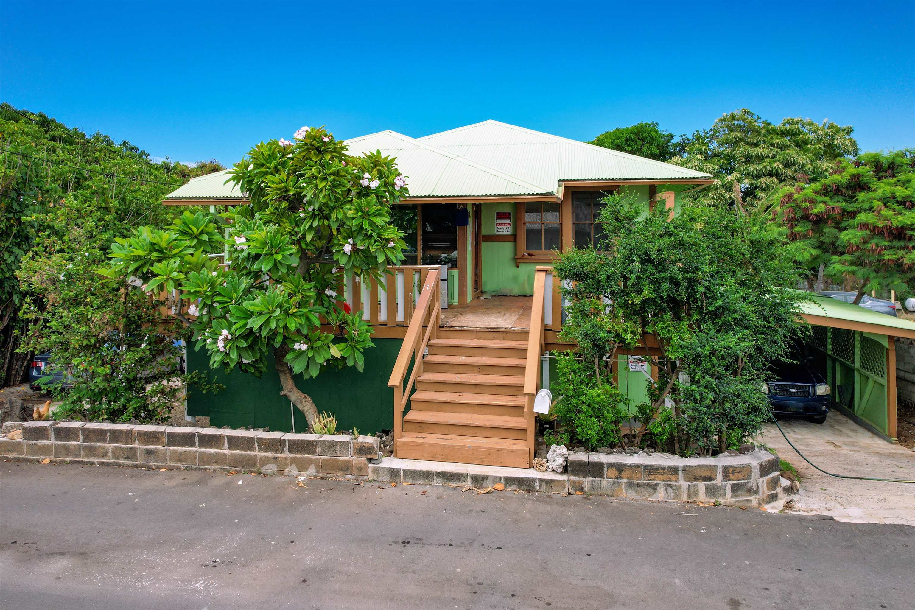 282  Momi Pl , Wailuku home - photo 2 of 38