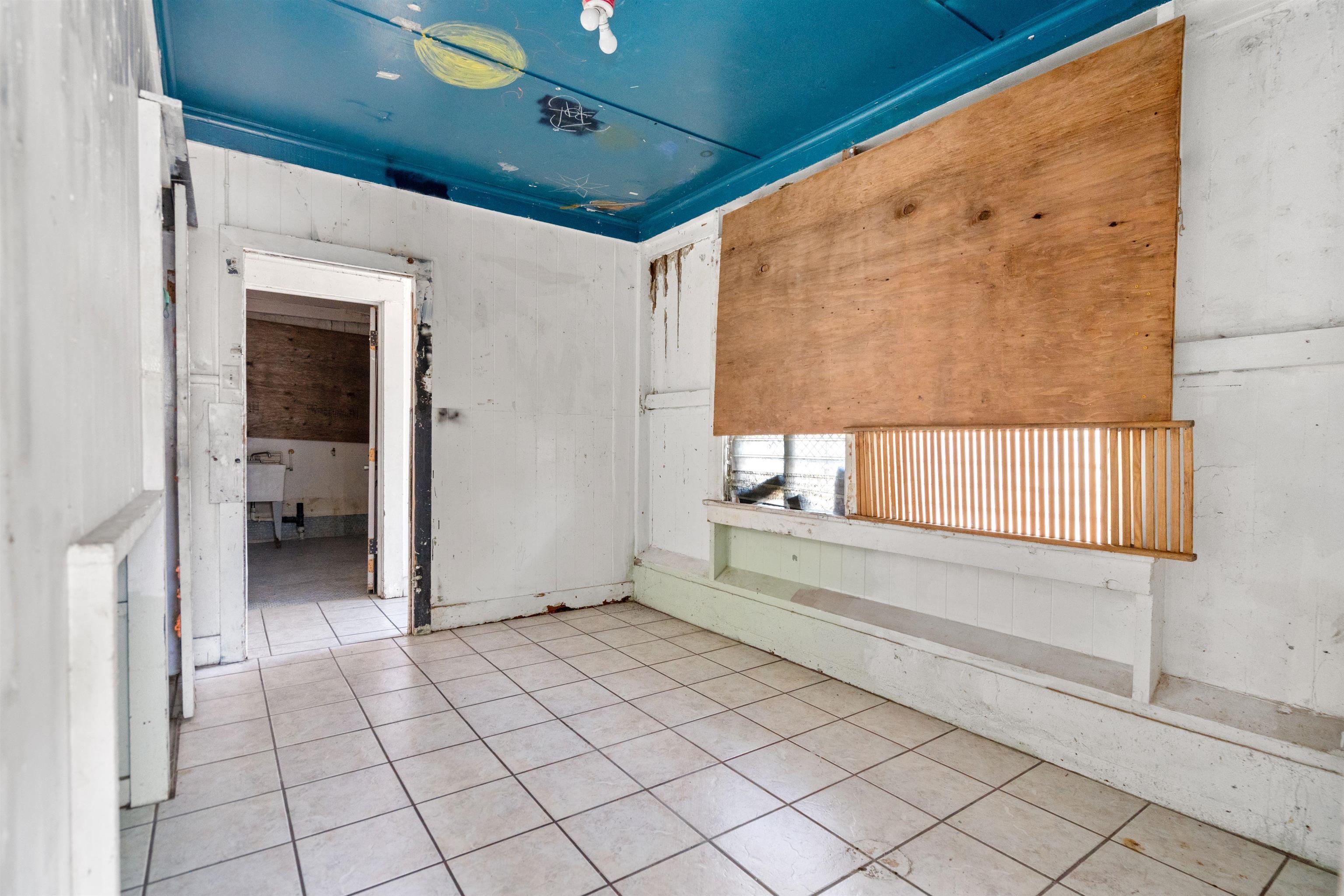 282  Momi Pl , Wailuku home - photo 7 of 38