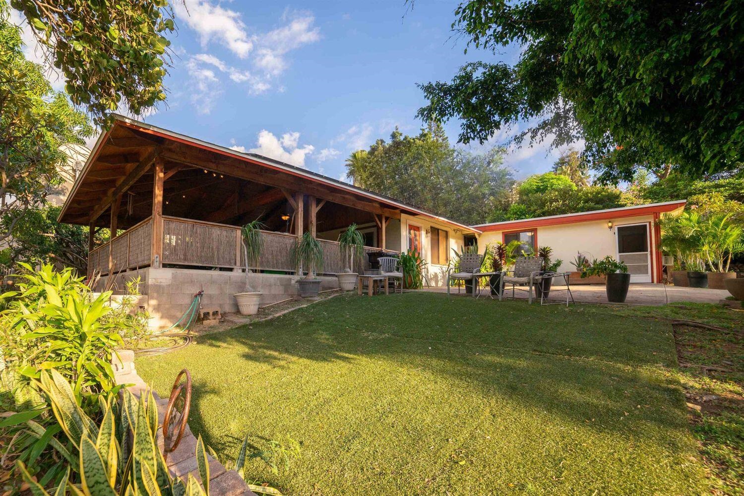 2833  Ohina St , Kihei home - photo 2 of 32