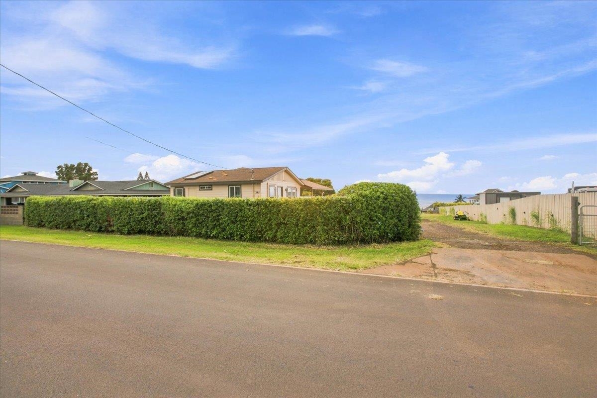 284  Alalani St , Makawao/Olinda/Haliimaile home - photo 46 of 48