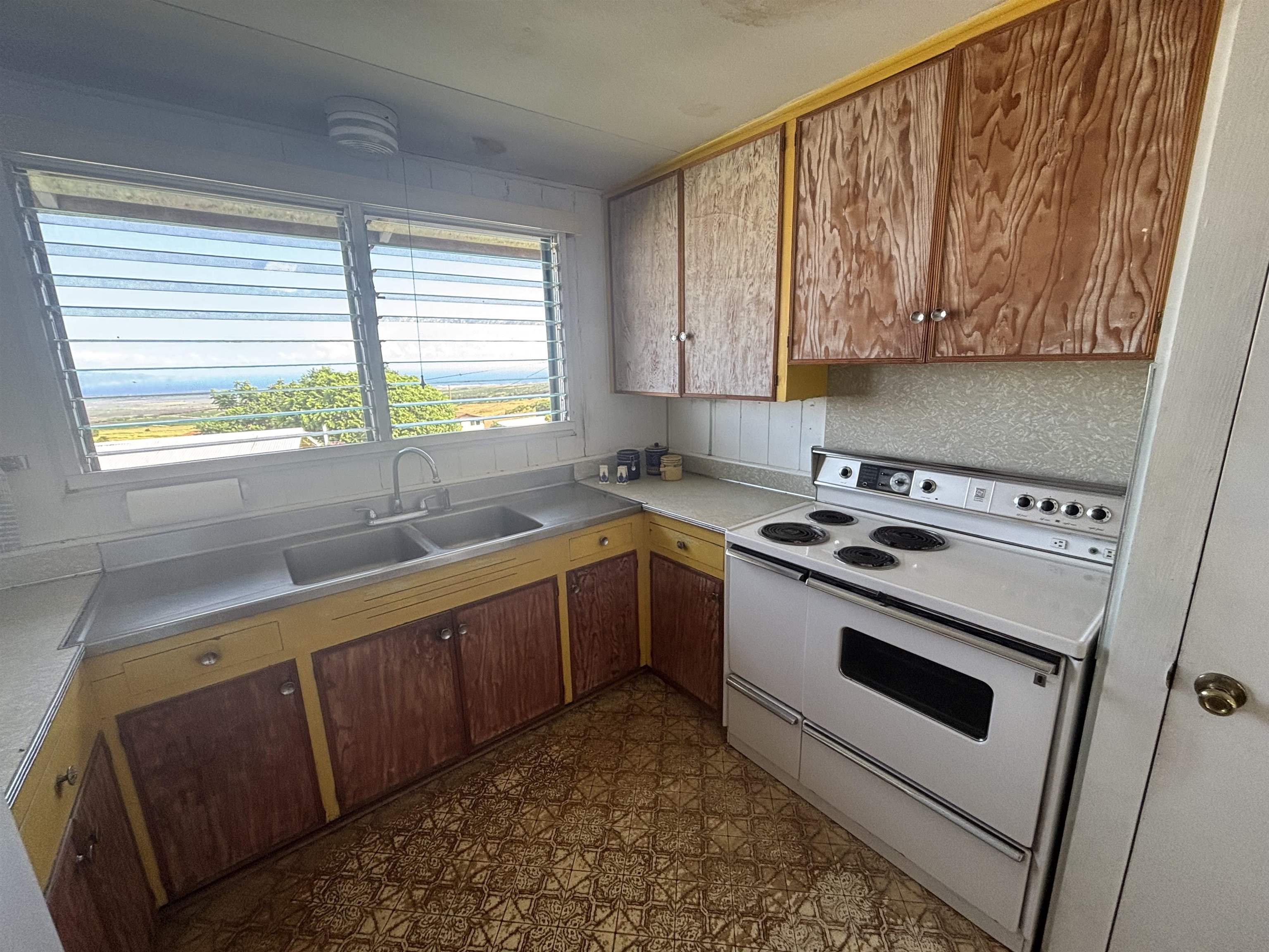 2840  Koea Pl , Makawao/Olinda/Haliimaile home - photo 6 of 29
