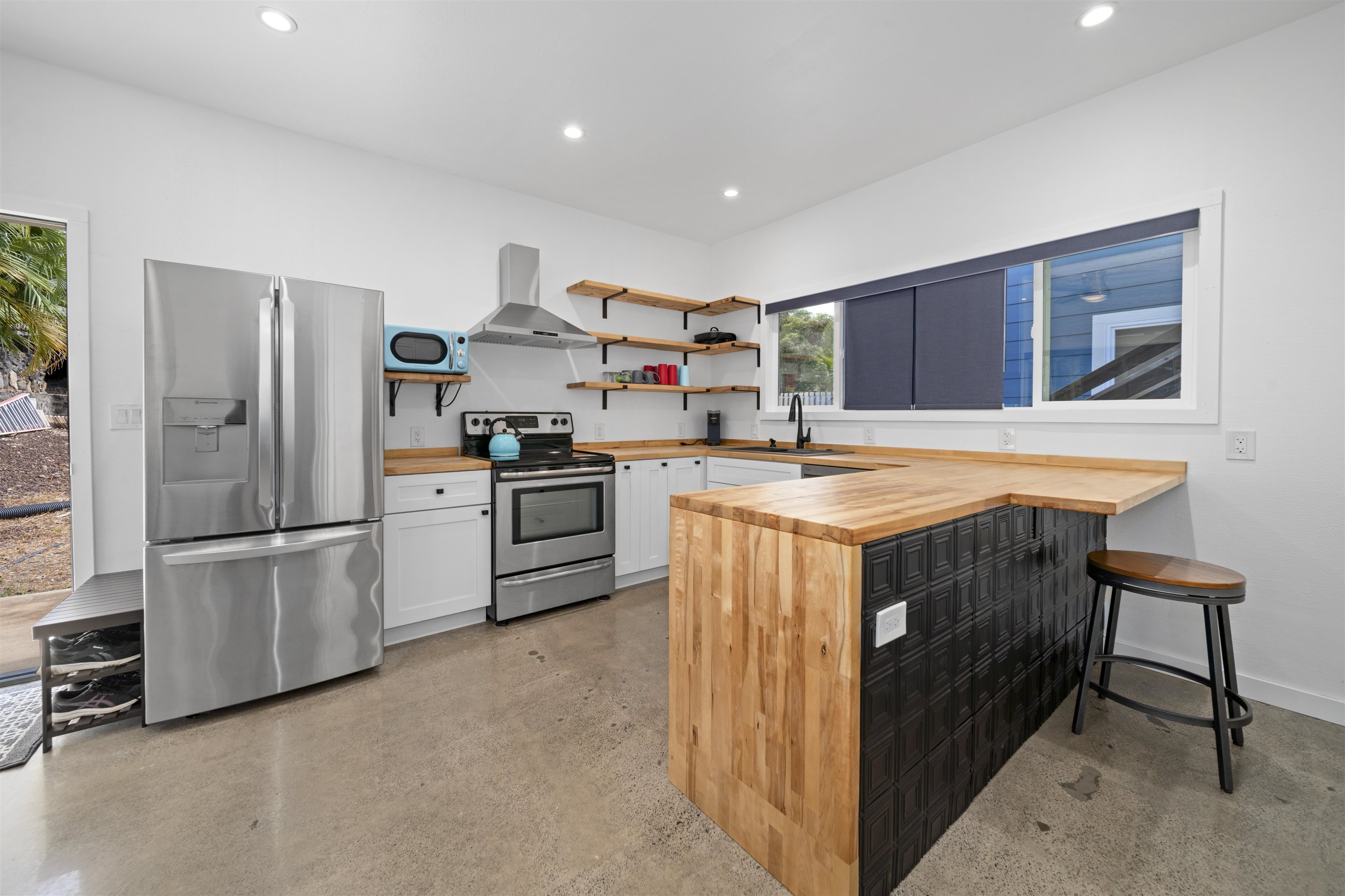 2847  Puu Hoolai Pl , Kihei home - photo 45 of 50