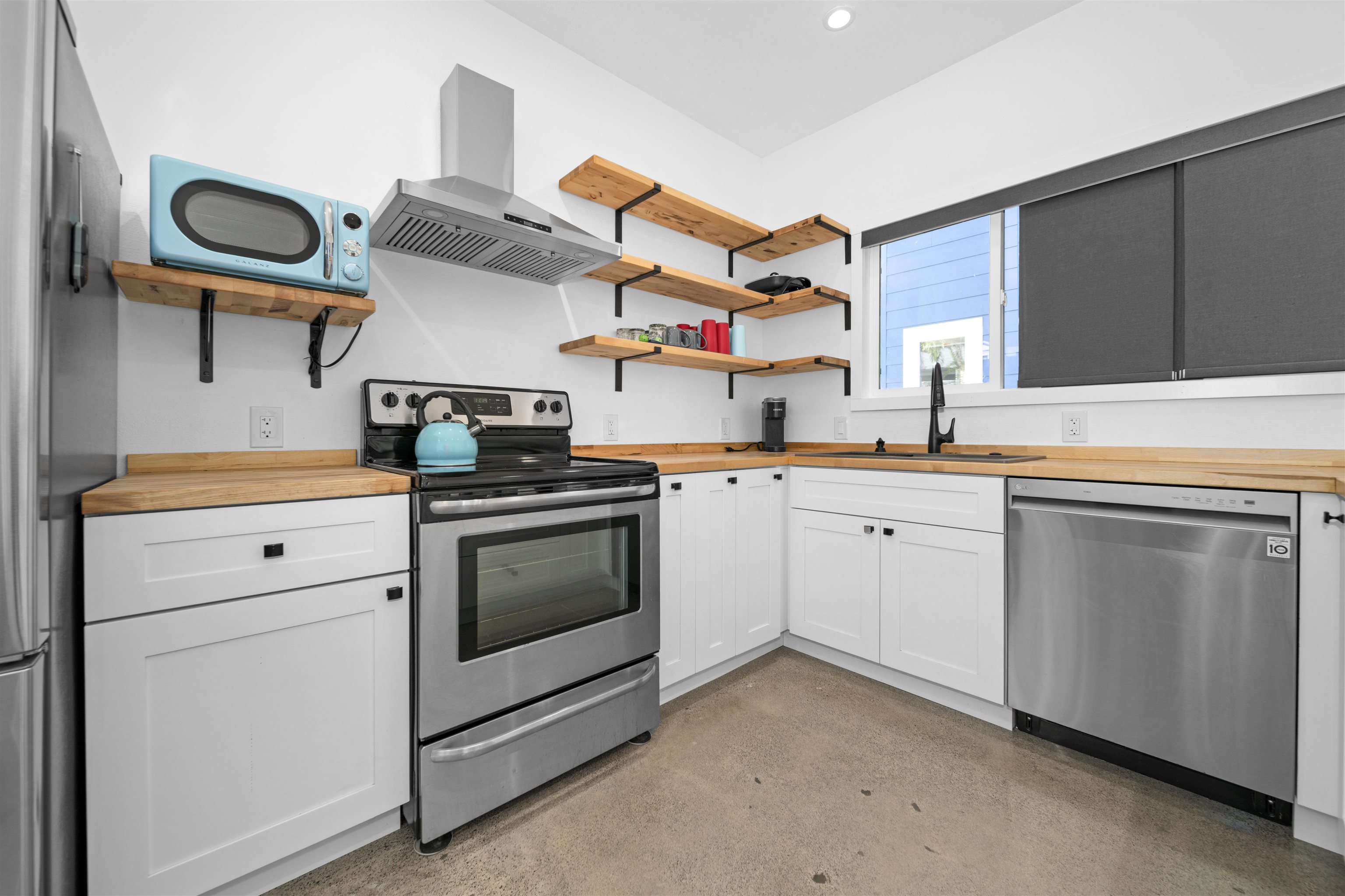 2847  Puu Hoolai Pl , Kihei home - photo 46 of 50