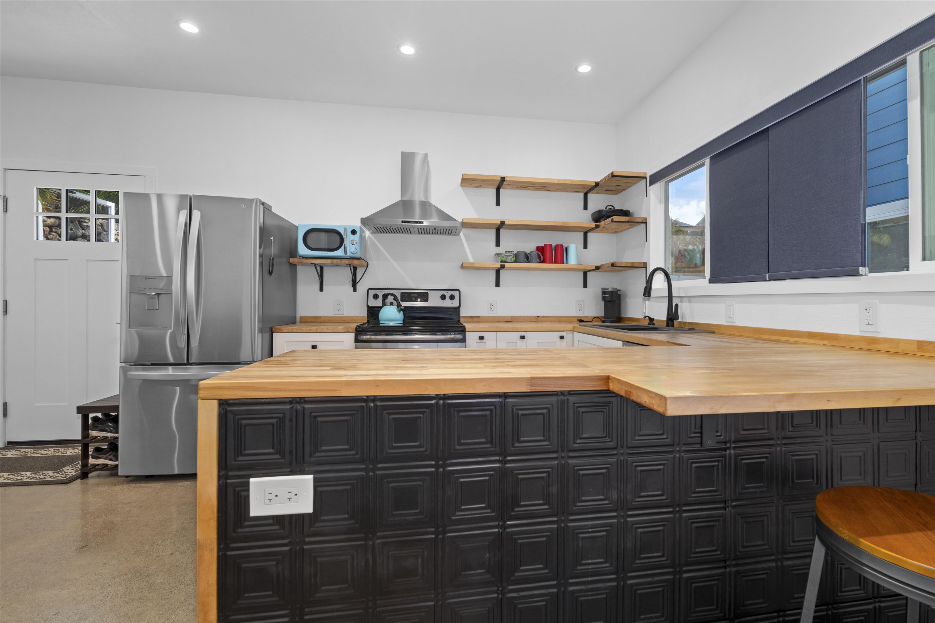 2847  Puu Hoolai Pl , Kihei home - photo 47 of 50