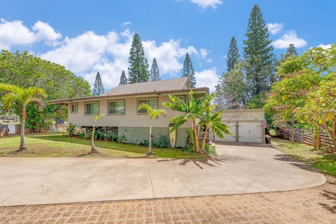 2861  Liholani St , Pukalani home - photo 2 of 41