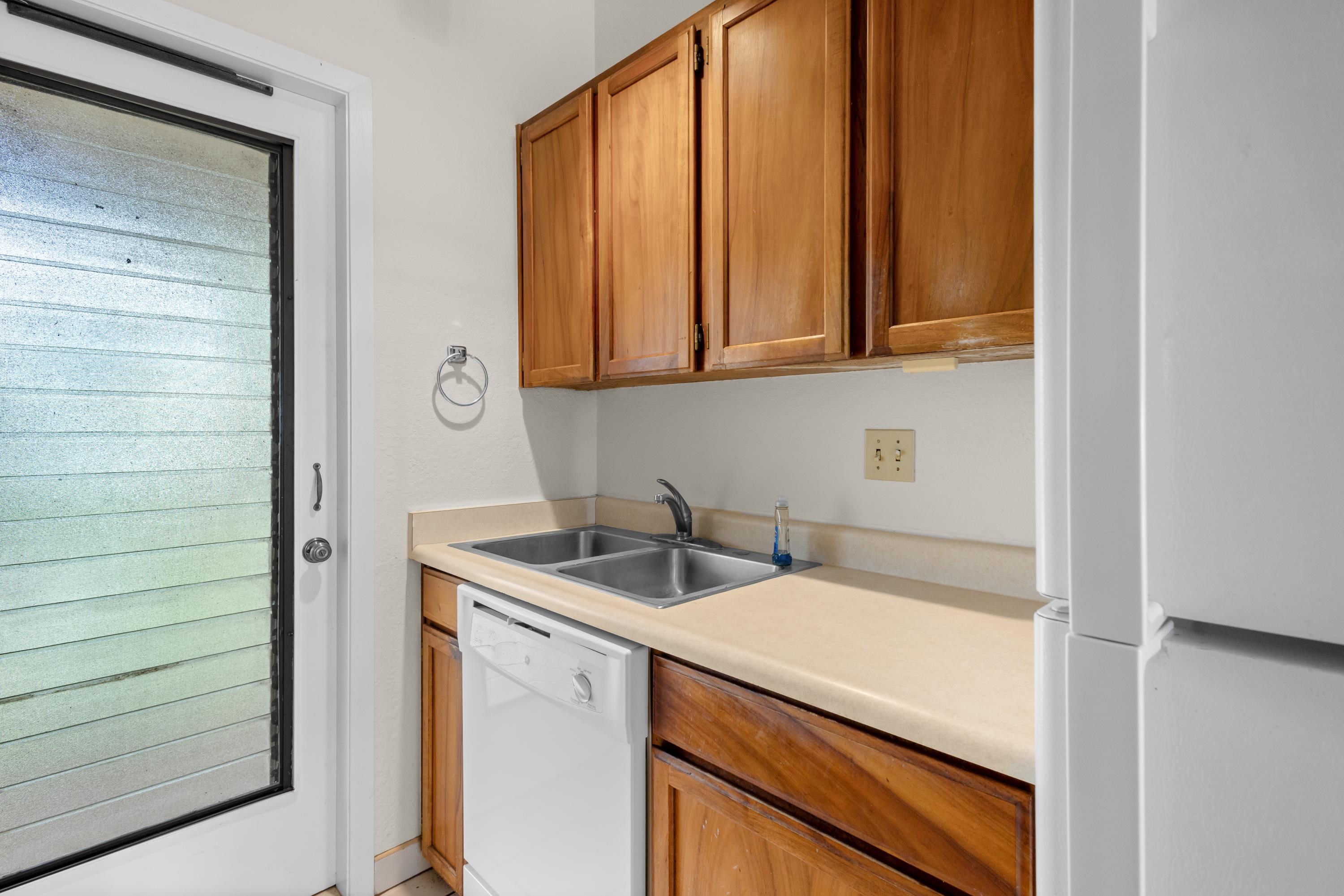 Maui Hill condo # 30, Kihei, Hawaii - photo 12 of 33
