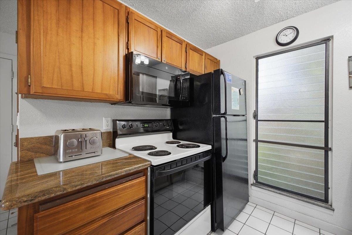 Maui Hill condo # 33, Kihei, Hawaii - photo 13 of 50