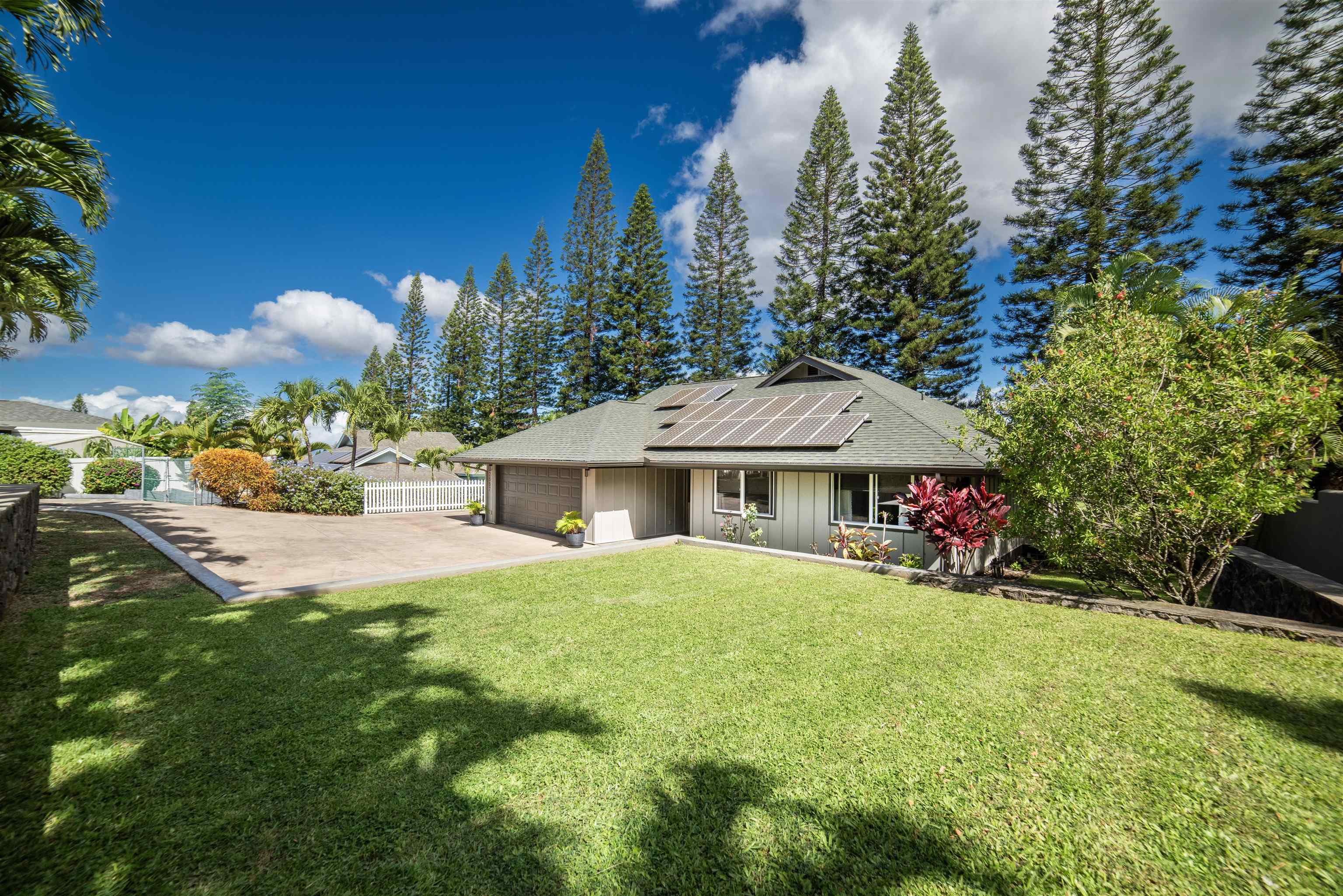 2887  Ualani Pl , Pukalani home - photo 2 of 28