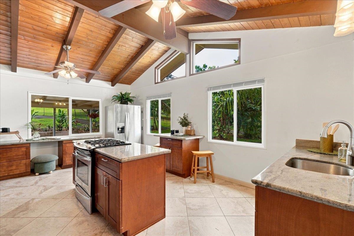 2895  Hana Hwy , Haiku home - photo 11 of 23