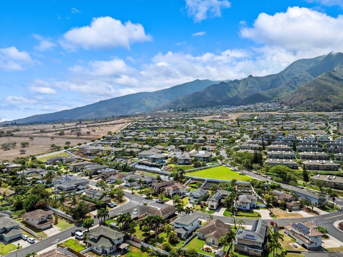 29  Maunaleo St Kehalani, Wailuku home - photo 2 of 41