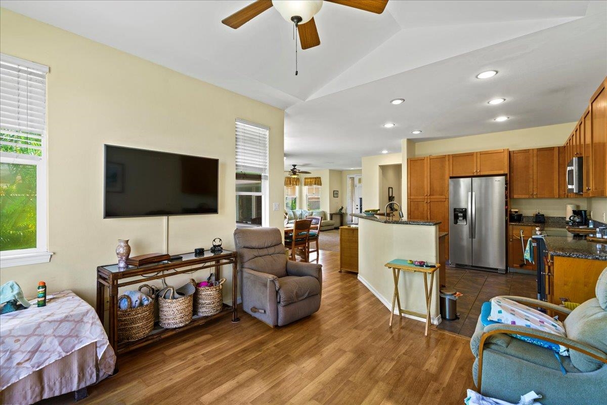 29  Maunaleo St Kehalani, Wailuku home - photo 13 of 41