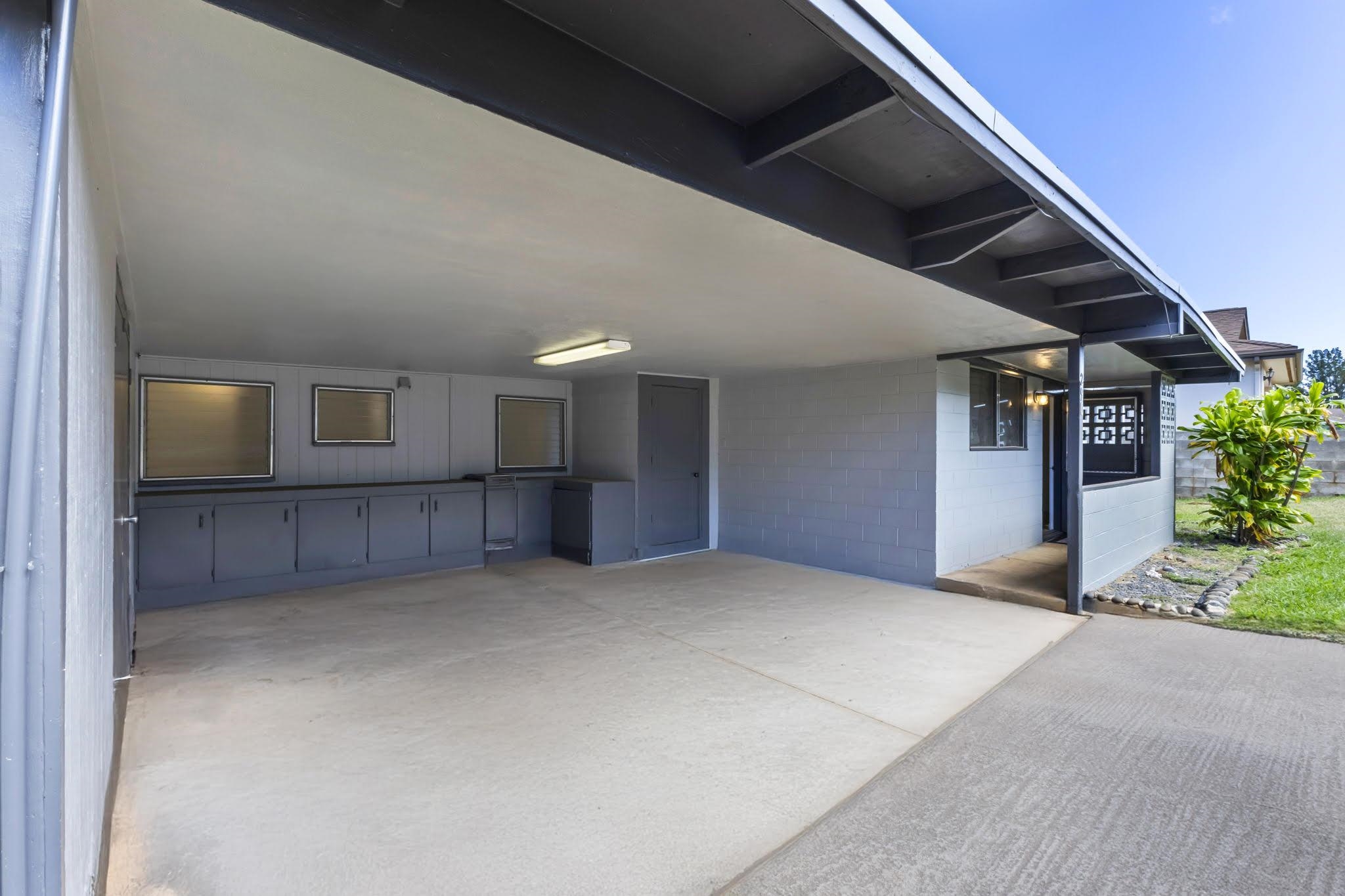 290  Hokulani St , Pukalani home - photo 5 of 48