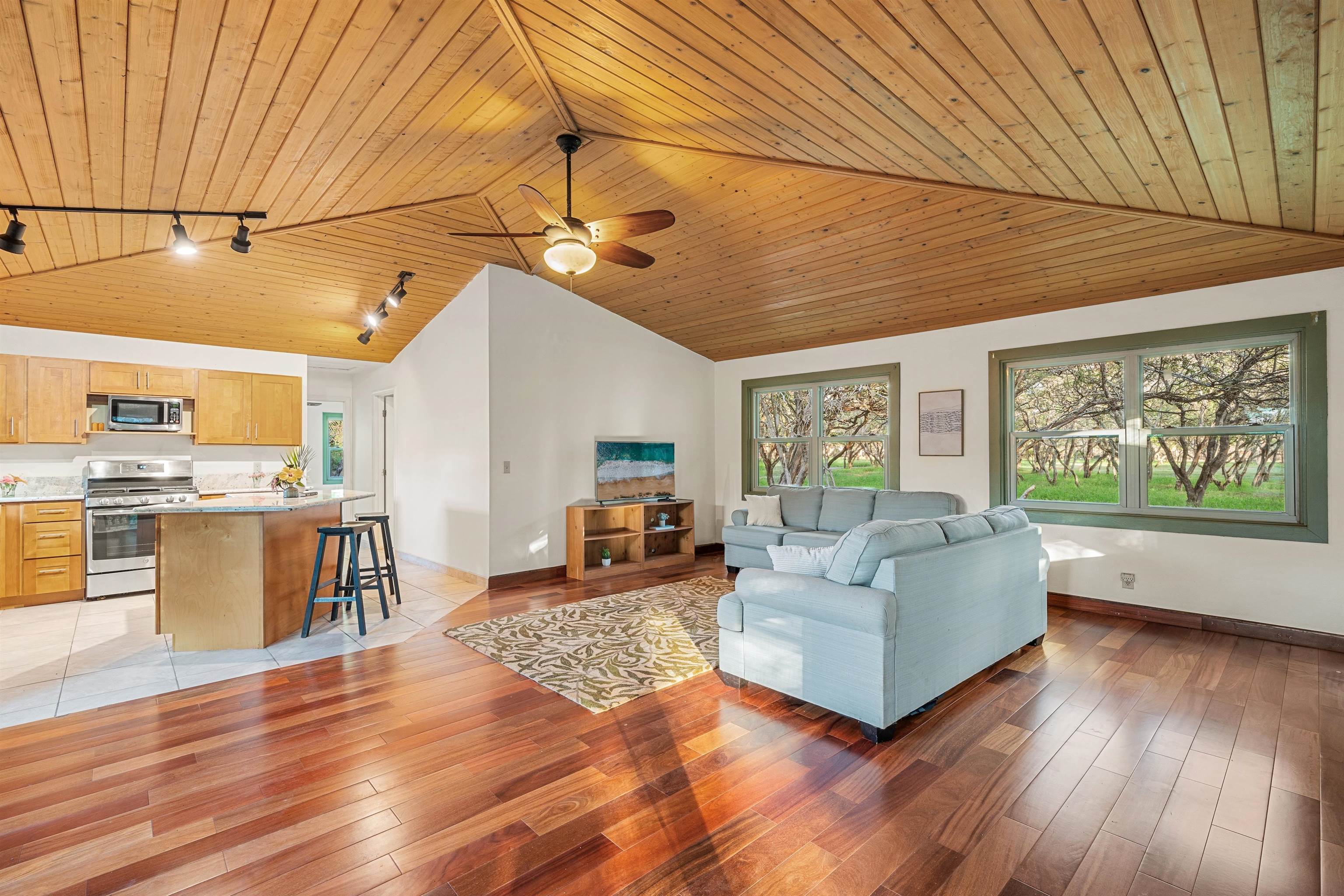 2944  Kalua Koi Rd Papohaku, Molokai home - photo 43 of 50