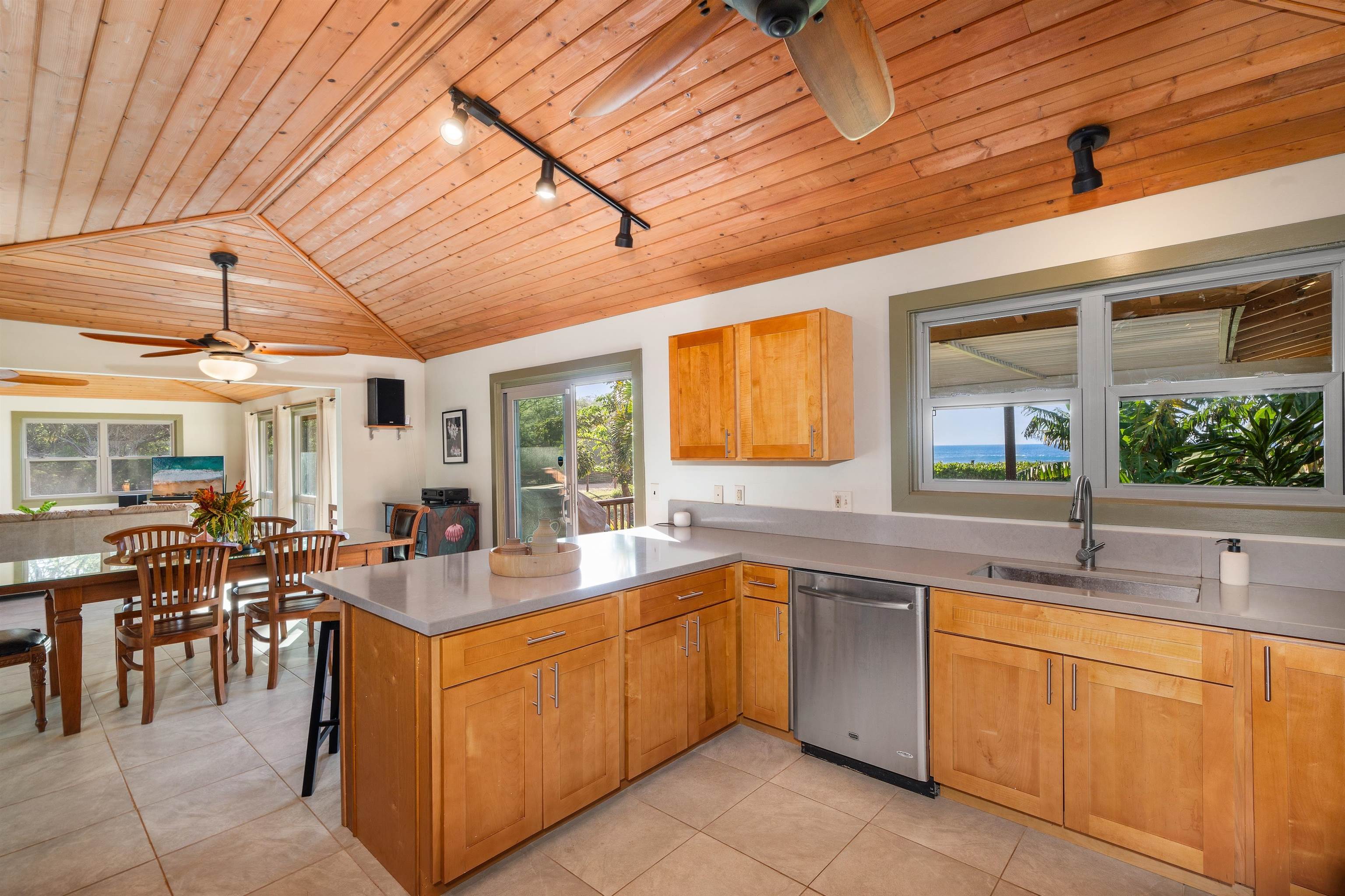 2944  Kalua Koi Rd Papohaku, Molokai home - photo 9 of 50