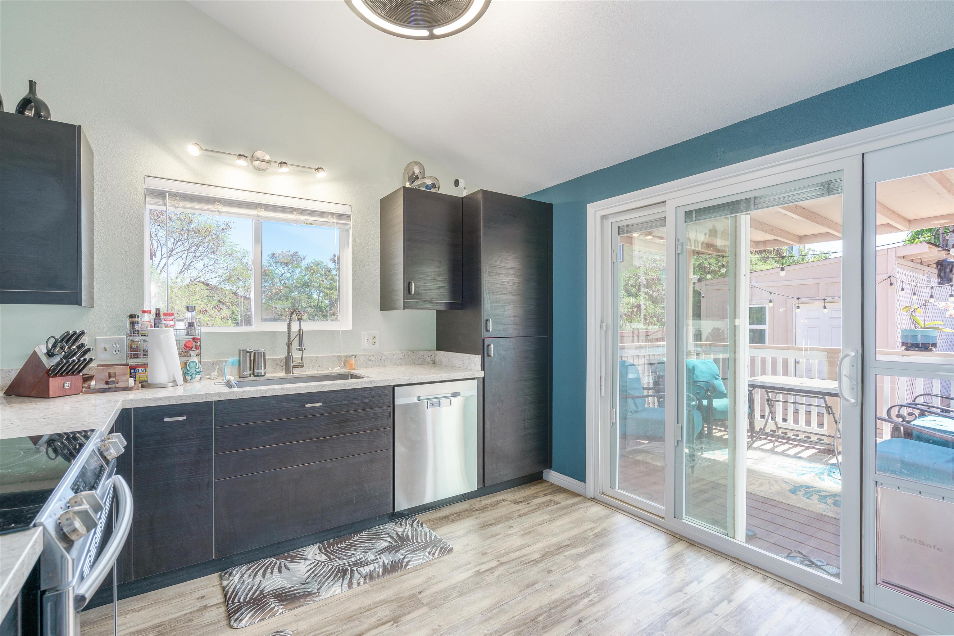 295  Kaikea St , Kihei home - photo 5 of 35