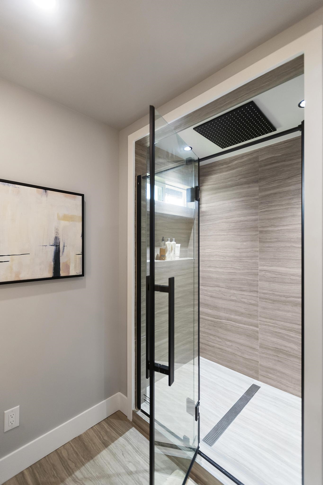 295  Liholiho St Sandhills, Wailuku home - photo 18 of 44