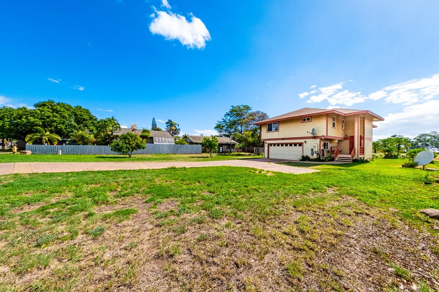 296  Kenolio Rd , Kihei home - photo 4 of 50