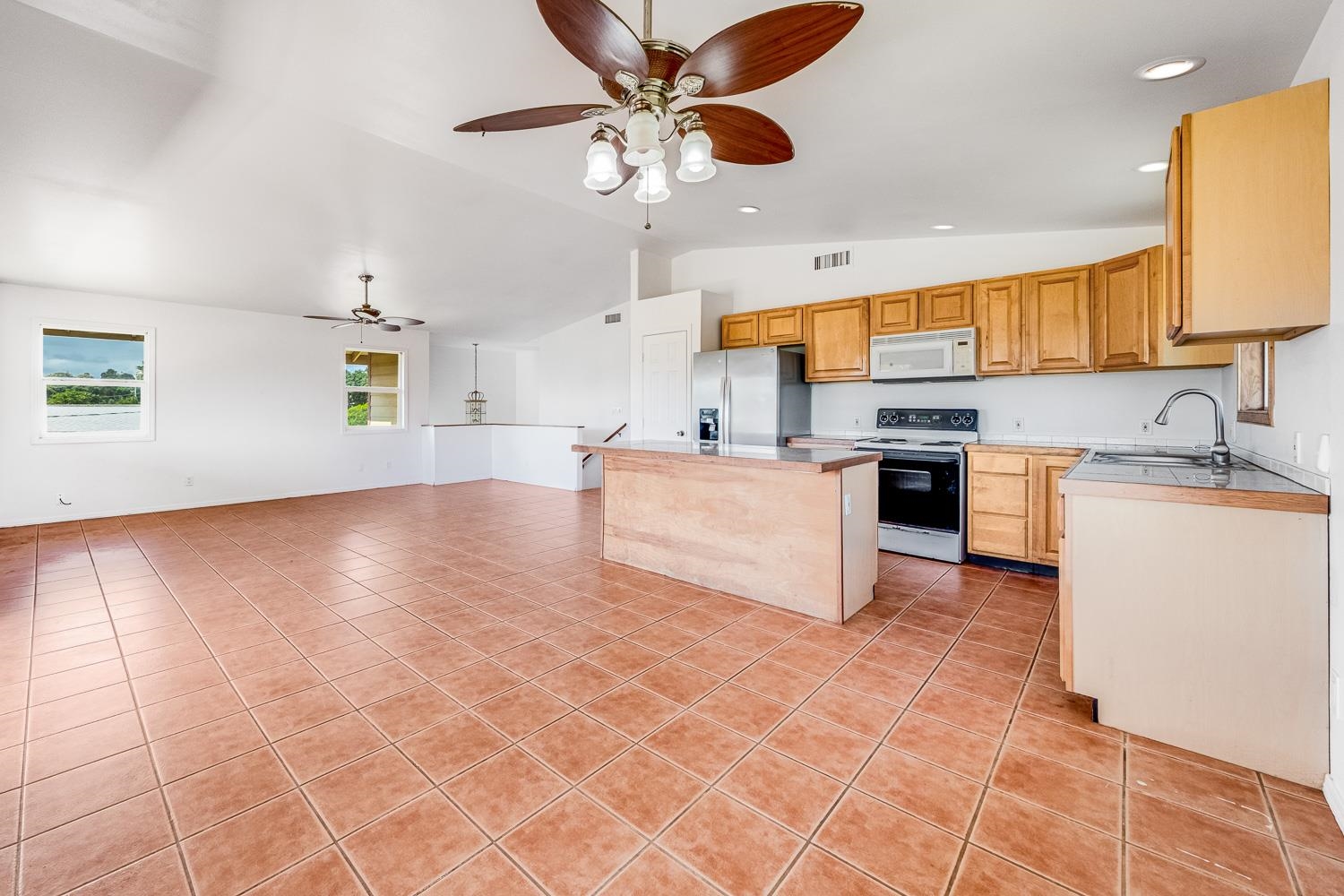 296  Kenolio Rd , Kihei home - photo 10 of 50