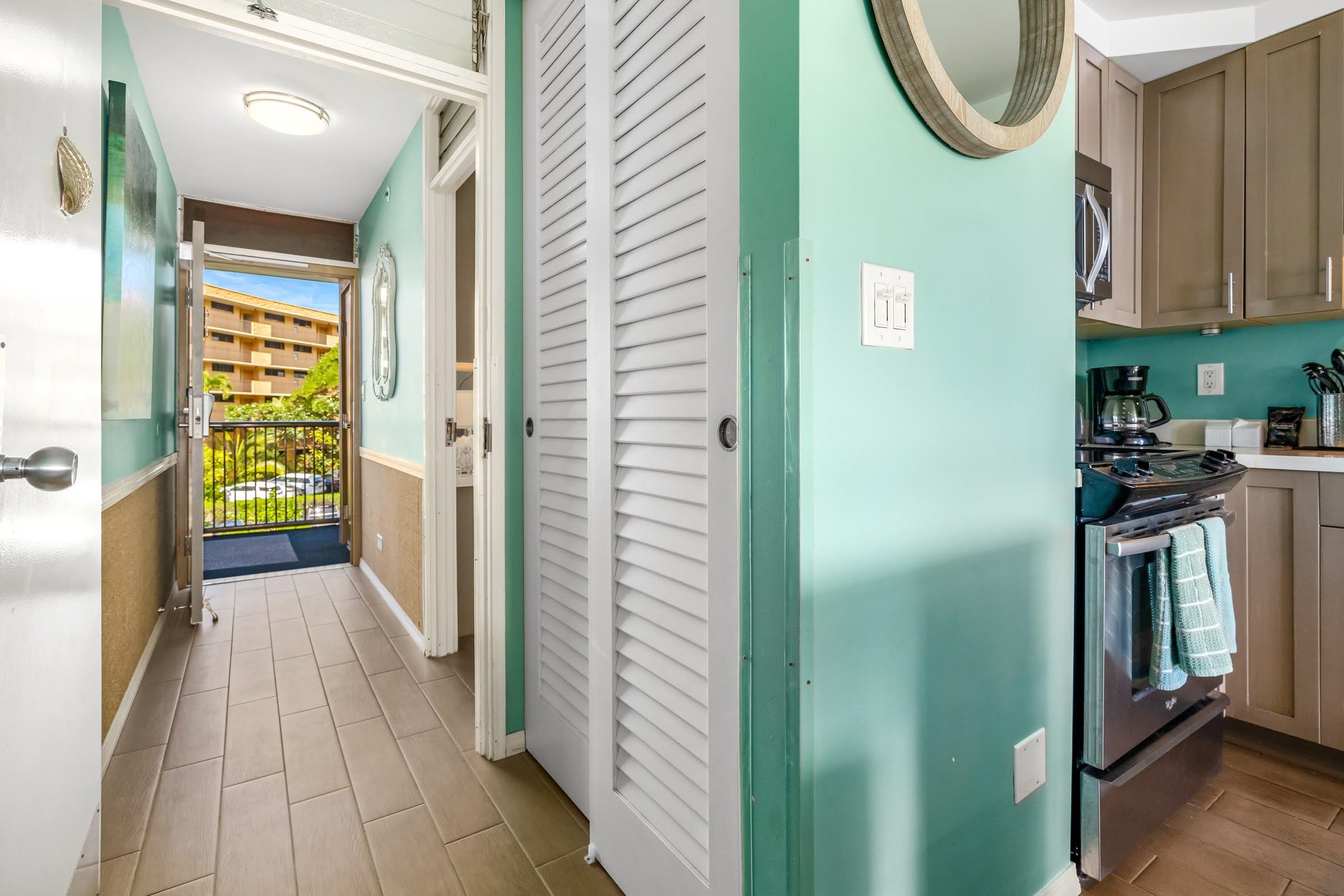 Mana Kai condo # 204, Kihei, Hawaii - photo 12 of 30