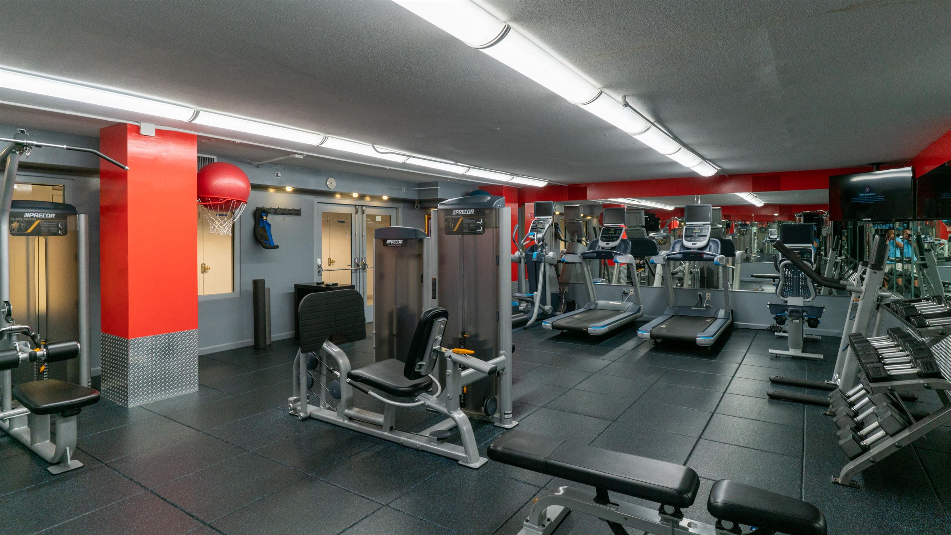 Mana Kai condo # 204, Kihei, Hawaii - photo 27 of 30