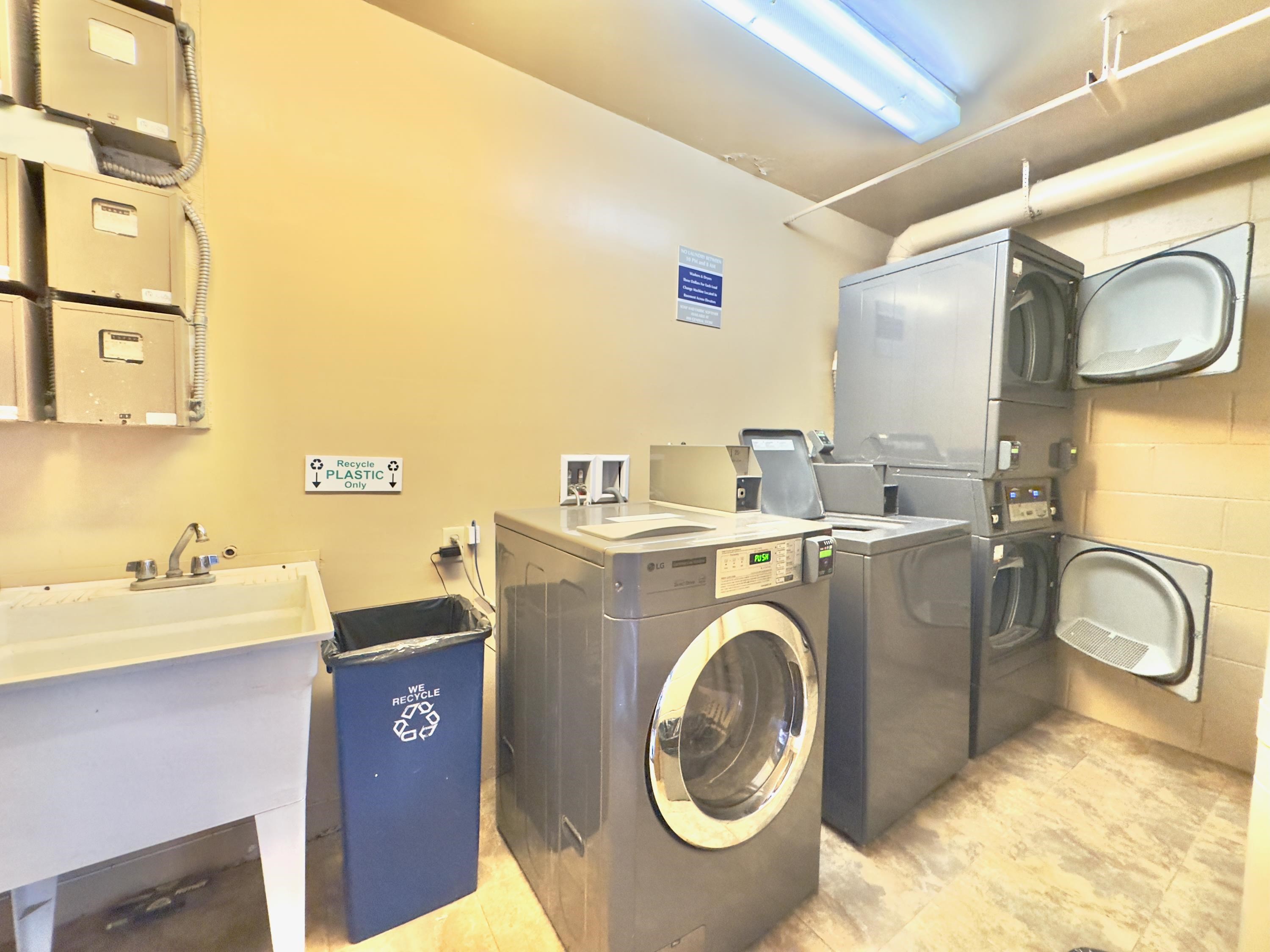 Mana Kai condo # 209, Kihei, Hawaii - photo 31 of 43