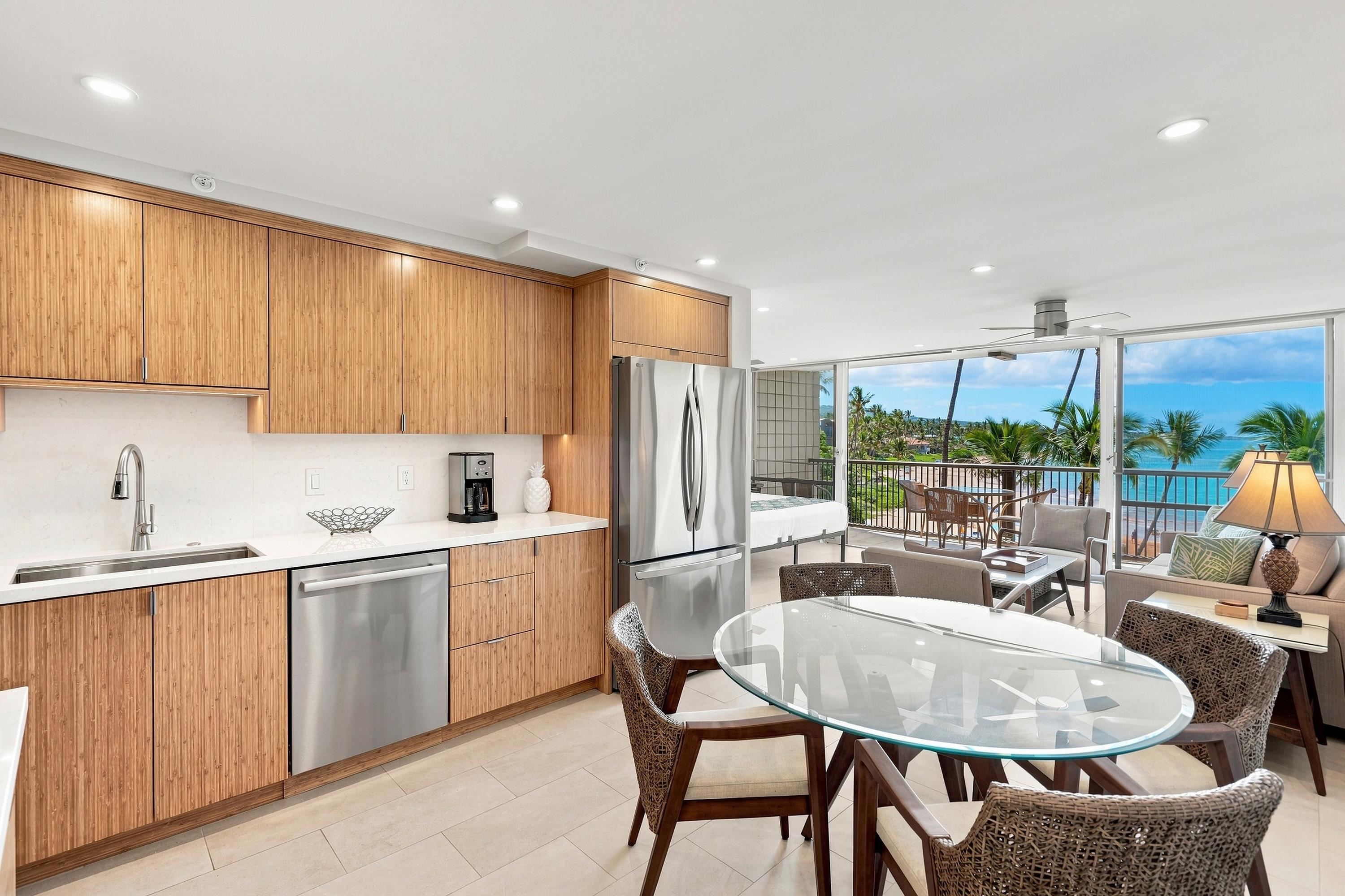 Mana Kai condo # 304, Kihei, Hawaii - photo 5 of 41