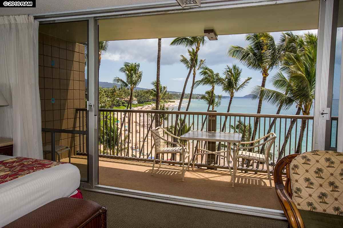 Mana Kai condo # 402, Kihei, Hawaii - photo 4 of 22