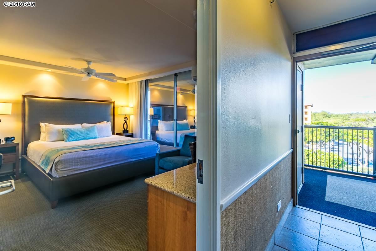 Mana Kai condo # 414, Kihei, Hawaii - photo 22 of 27