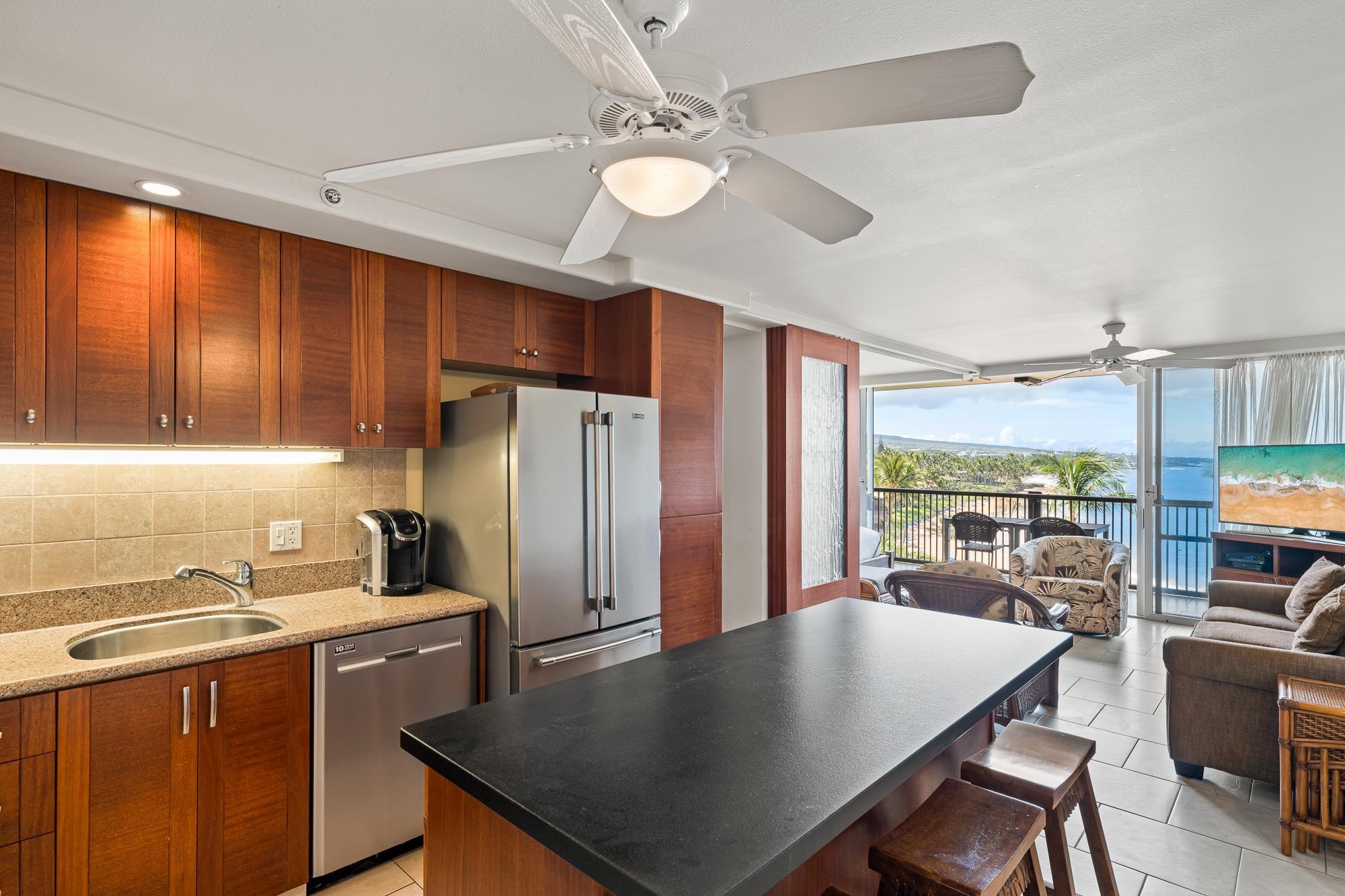 Mana Kai condo # 706, Kihei, Hawaii - photo 11 of 39