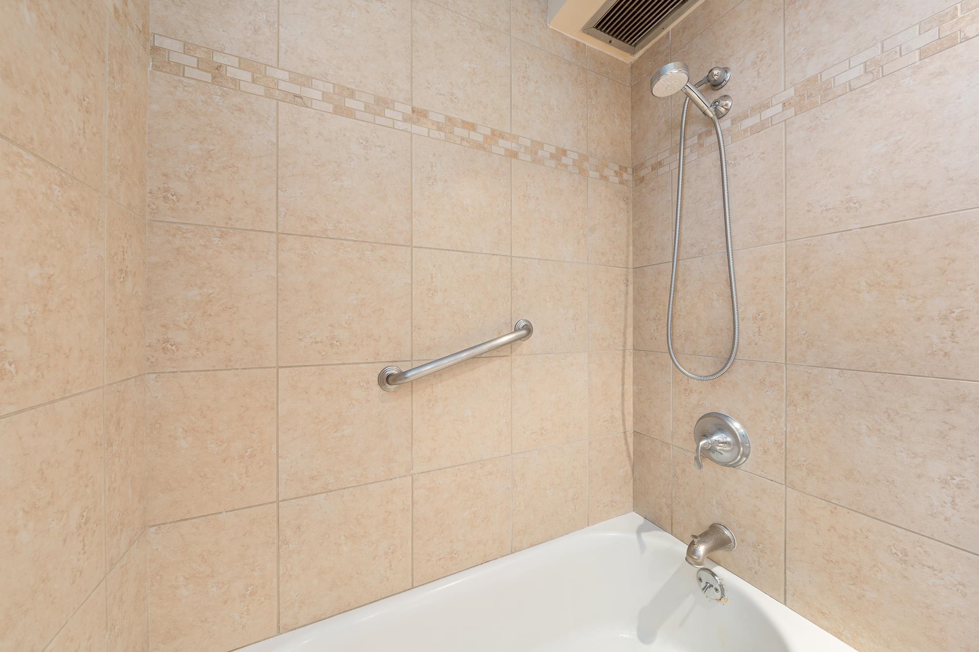 Mana Kai condo # 706, Kihei, Hawaii - photo 28 of 39