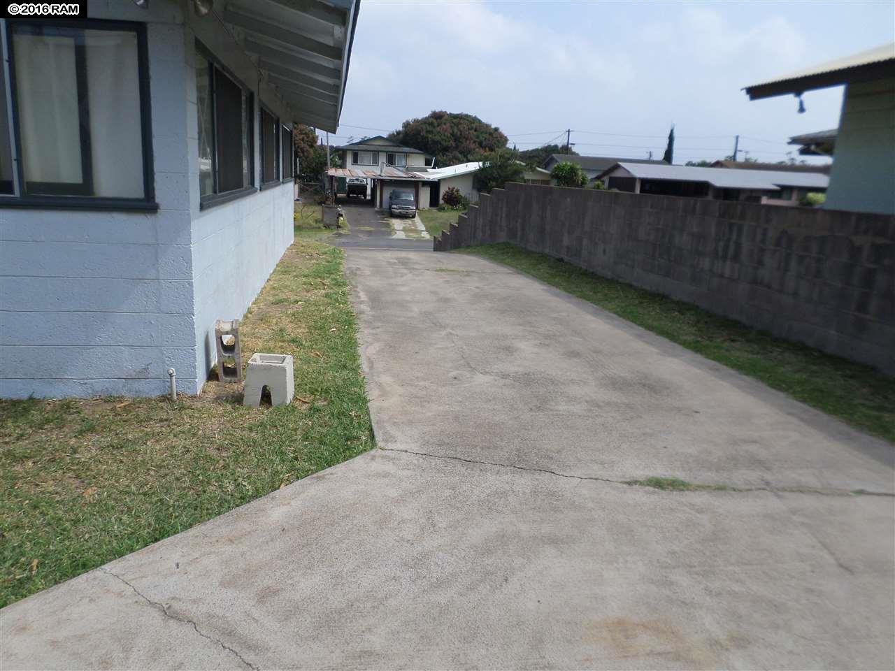 298  Niihau St Kahului School, Kahului home - photo 15 of 19