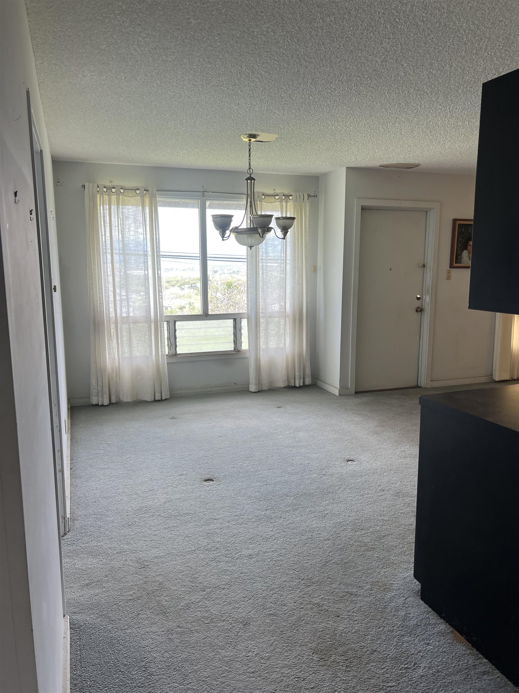 299  Liholiho St Puuone, Wailuku home - photo 6 of 29