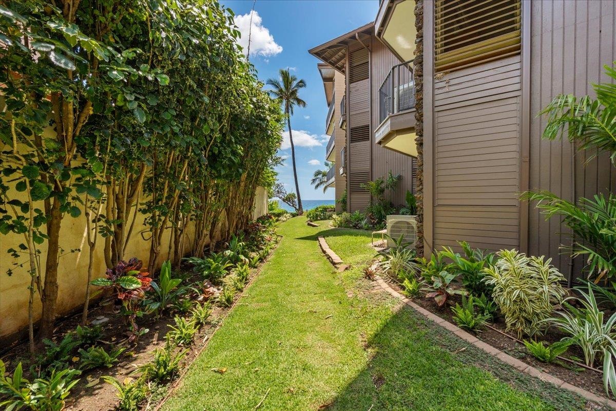 Hale Hui Kai condo # 106, Kihei, Hawaii - photo 26 of 50