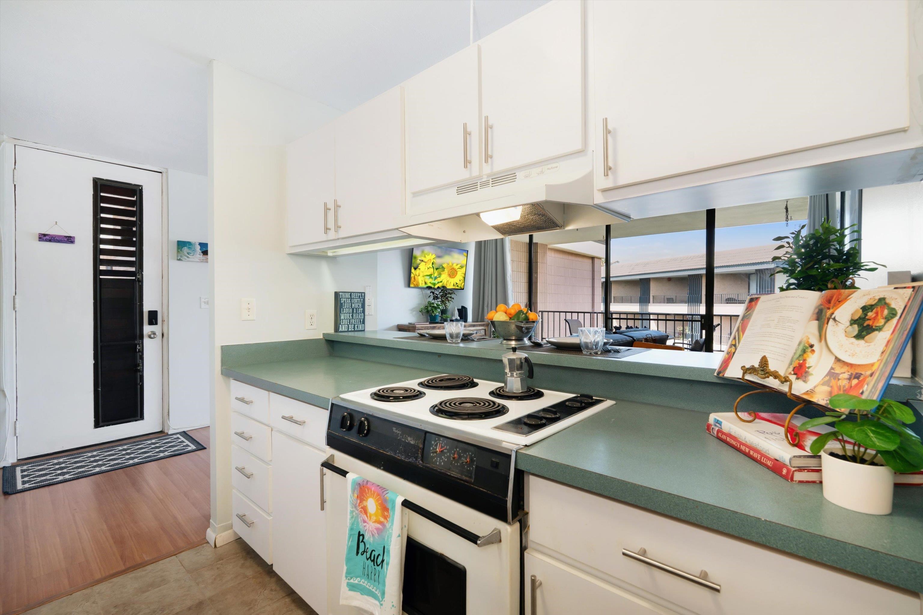 Maalaea Yacht Marina condo # 411, Wailuku, Hawaii - photo 14 of 40