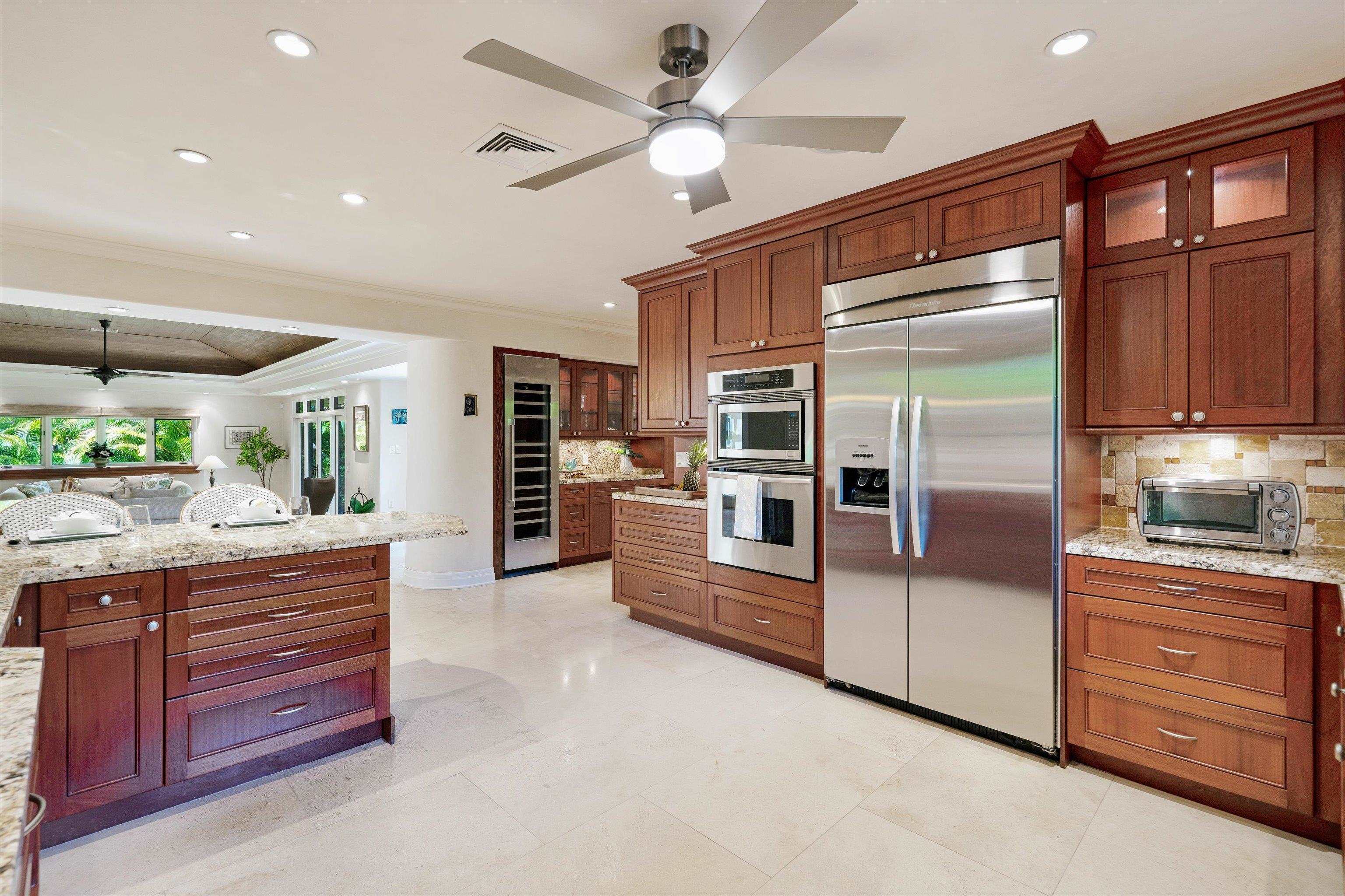 30  Hoawaa Way Keawakapu Beach, Wailea/Makena home - photo 14 of 47