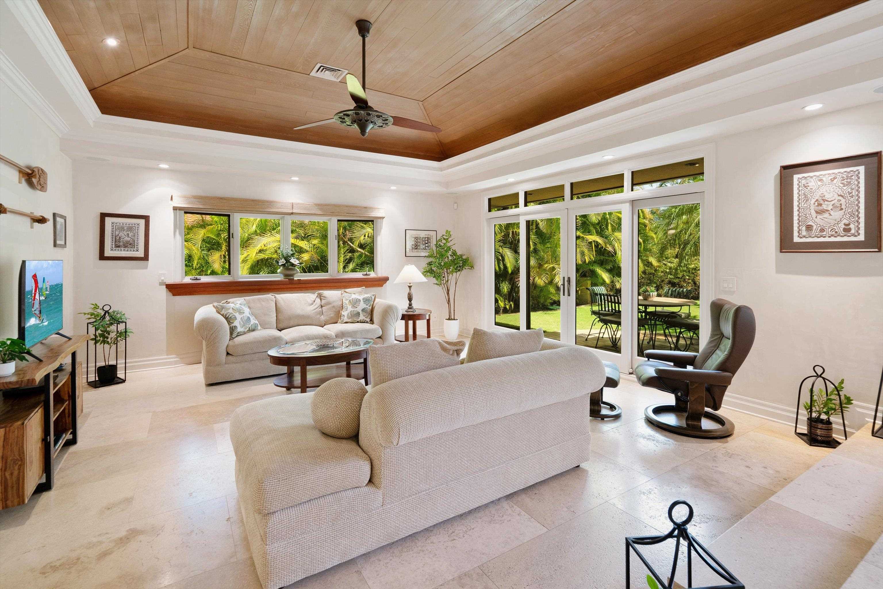 30  Hoawaa Way Keawakapu Beach, Wailea/Makena home - photo 17 of 47