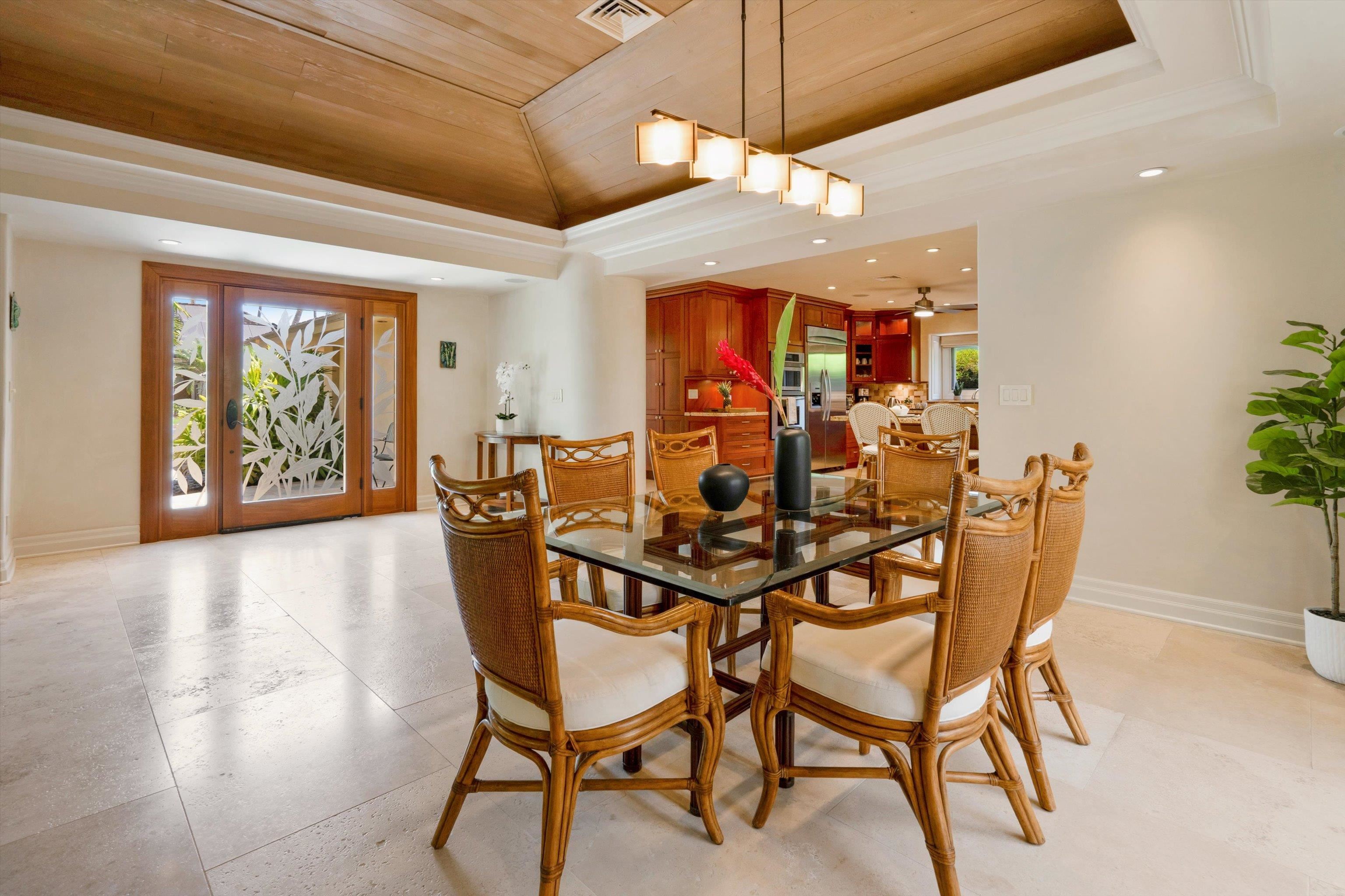 30  Hoawaa Way Keawakapu Beach, Wailea/Makena home - photo 3 of 47