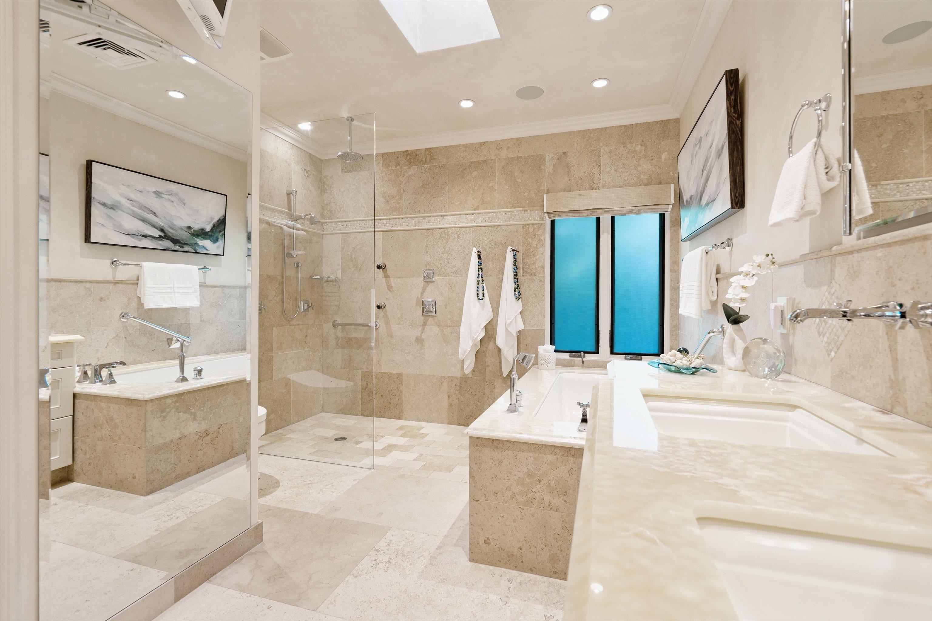 30  Hoawaa Way Keawakapu Beach, Wailea/Makena home - photo 6 of 47